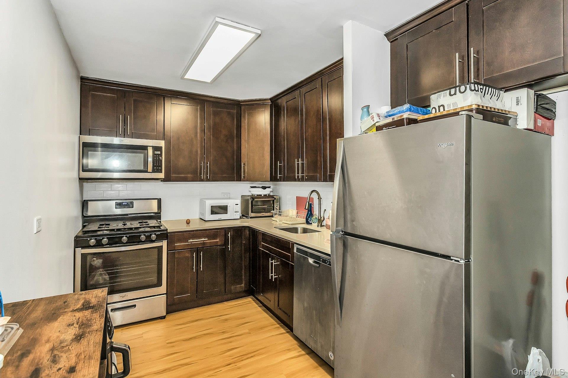 #10 photo, 2 Bay Club, Bayside , NY 11360