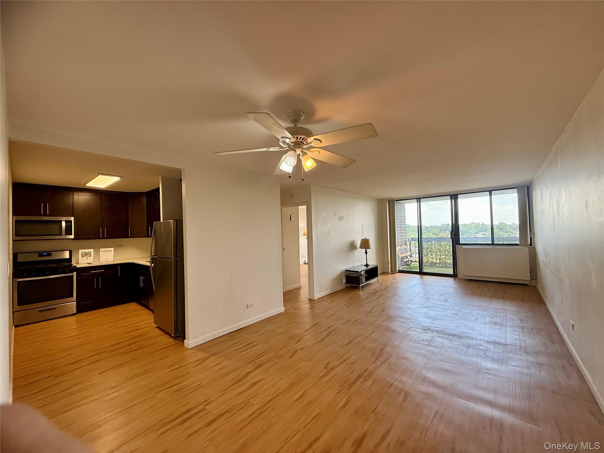 #11 photo, 2 Bay Club, Bayside , NY 11360