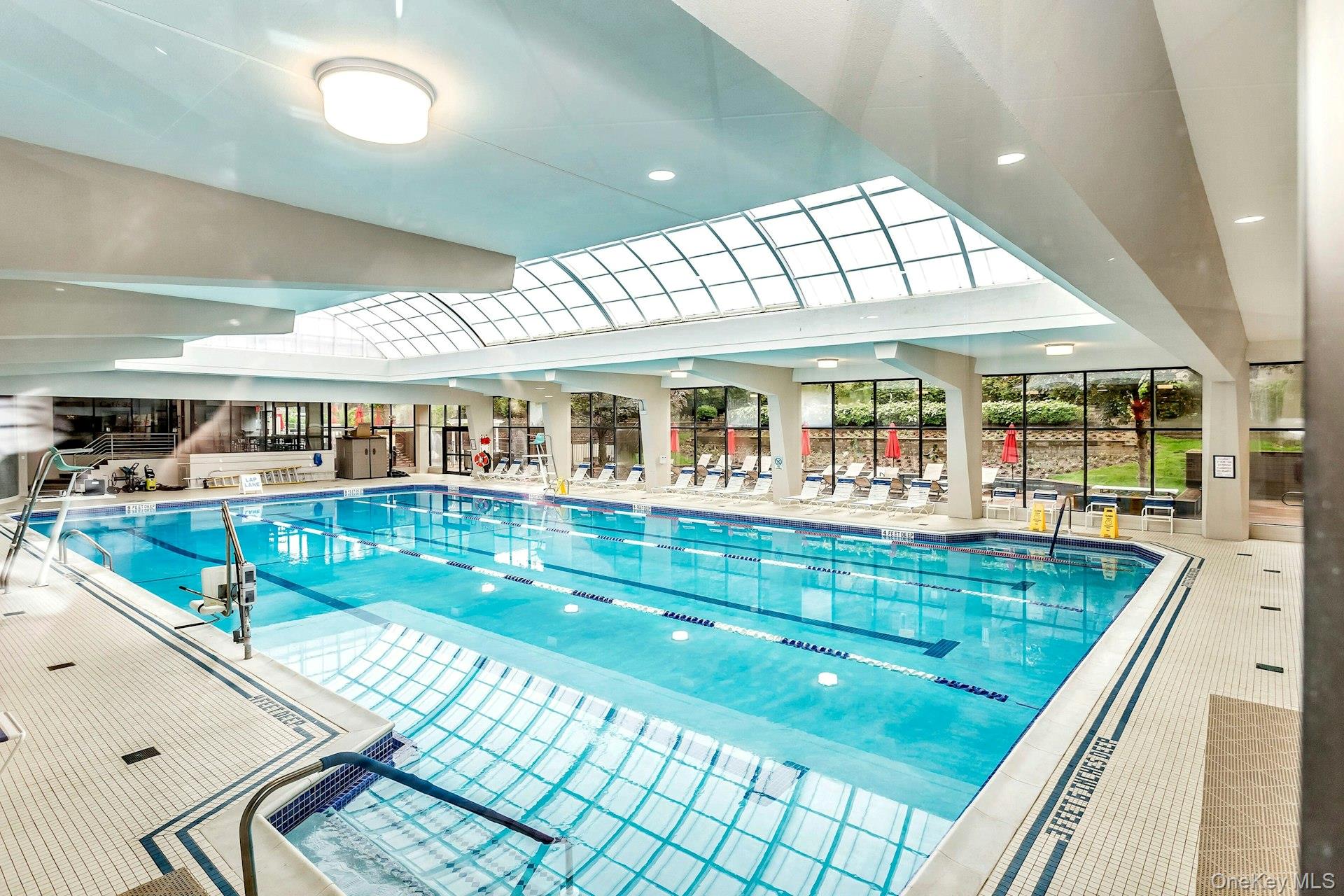 #20 photo, 2 Bay Club, Bayside , NY 11360