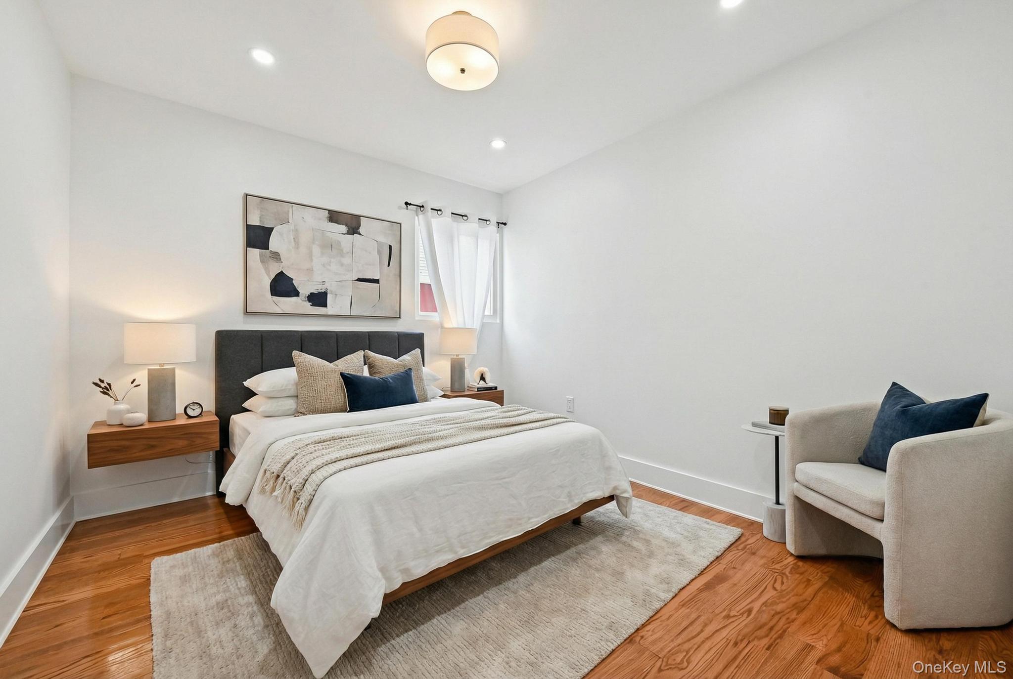 #14 photo, 191-30 113th Avenue, קווינס Saint Albans , NY 11412