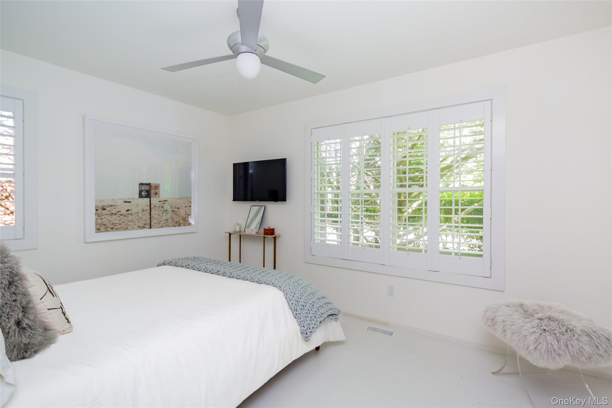 #18 photo, 33 Hildreth Street, Саффолк ‖ Southampton , NY 11968