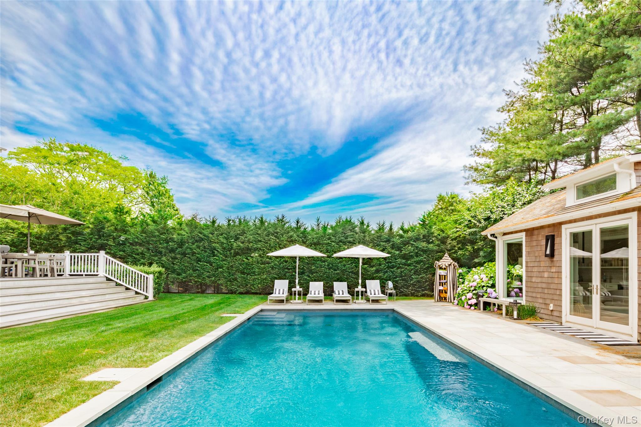 #2 photo, 33 Hildreth Street, Саффолк ‖ Southampton , NY 11968