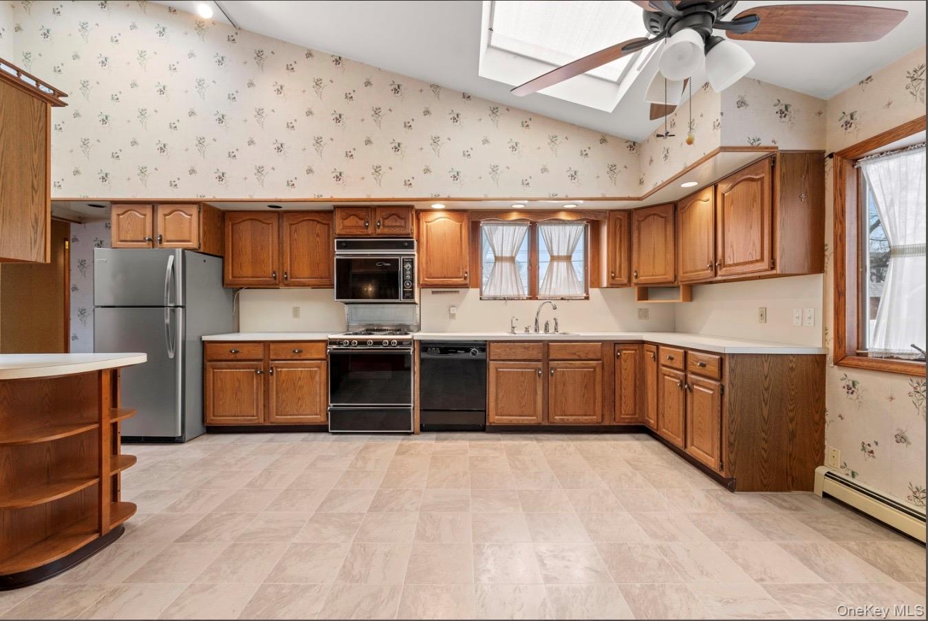 #14 photo, 181 Sycamore Avenue, Bethpage , NY 11714