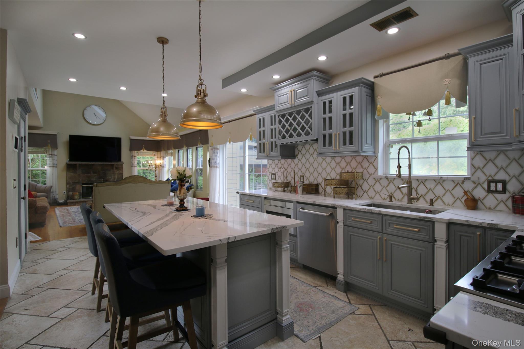 #15 photo, 469 Donald Boulevard, সাফোক কাউন্টি Holbrook , NY 11741