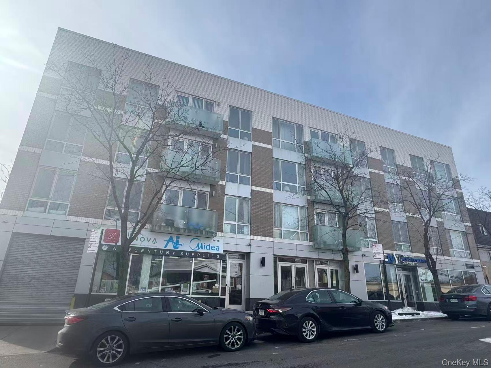 #1 photo, 158-15 Union Turnpike, Куинс ‖ Fresh Meadows , NY 11366