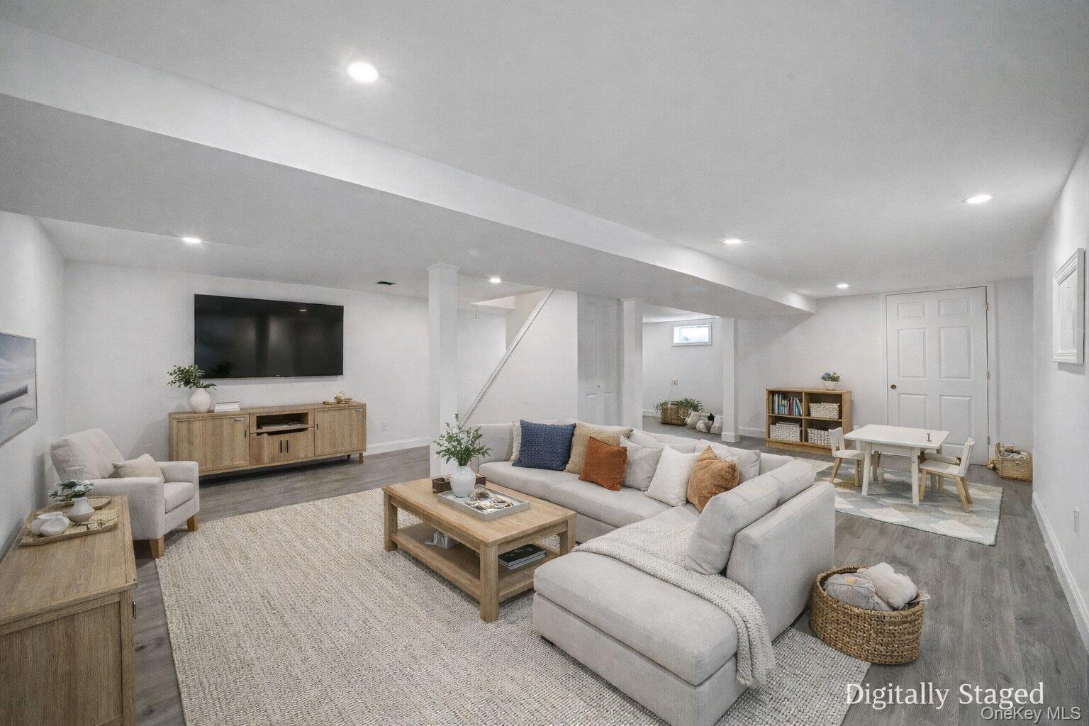 #15 photo, 30 Jean Drive, Саффолк ‖ North Babylon , NY 11703