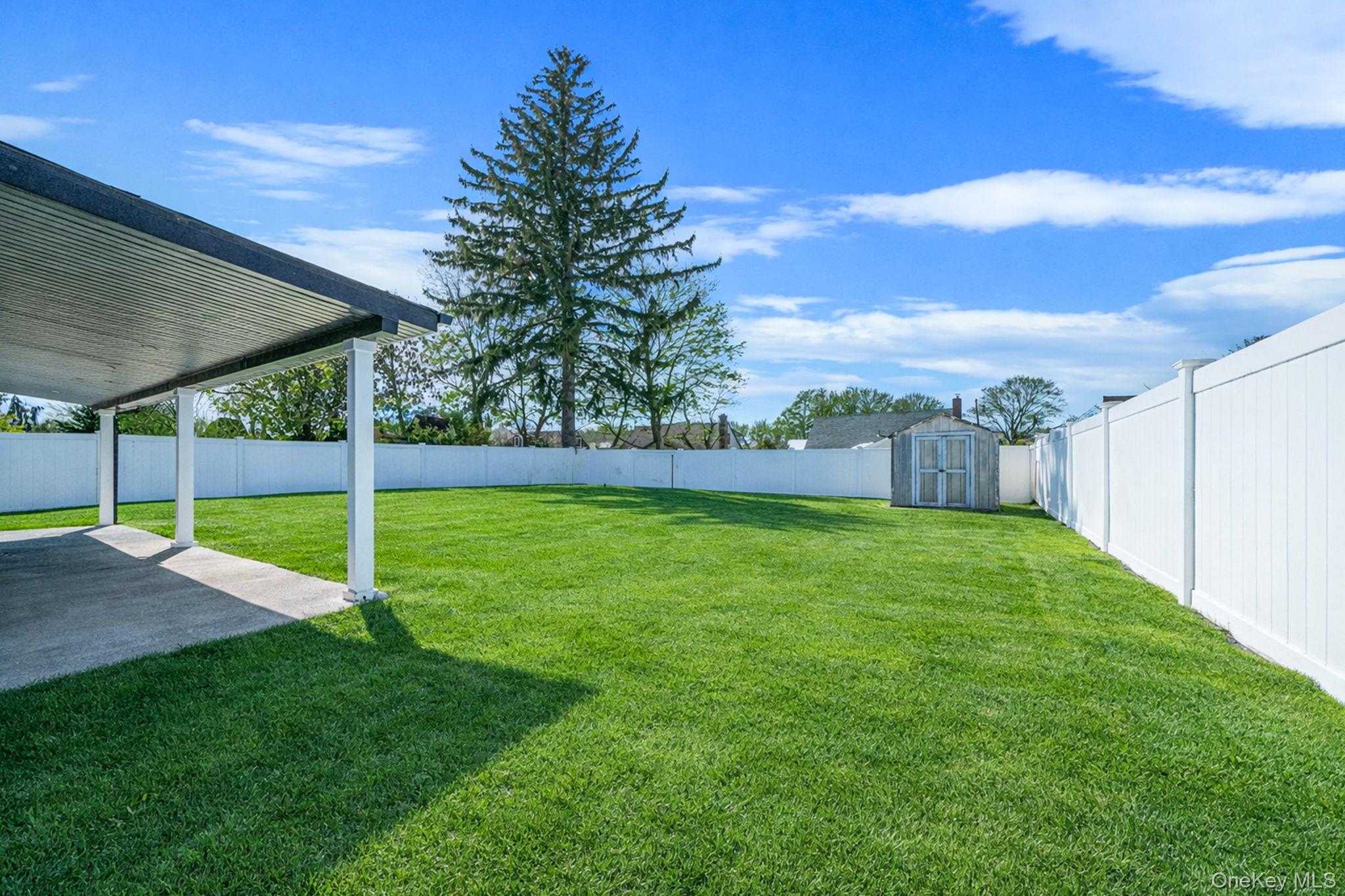 #19 photo, 30 Jean Drive, Саффолк ‖ North Babylon , NY 11703