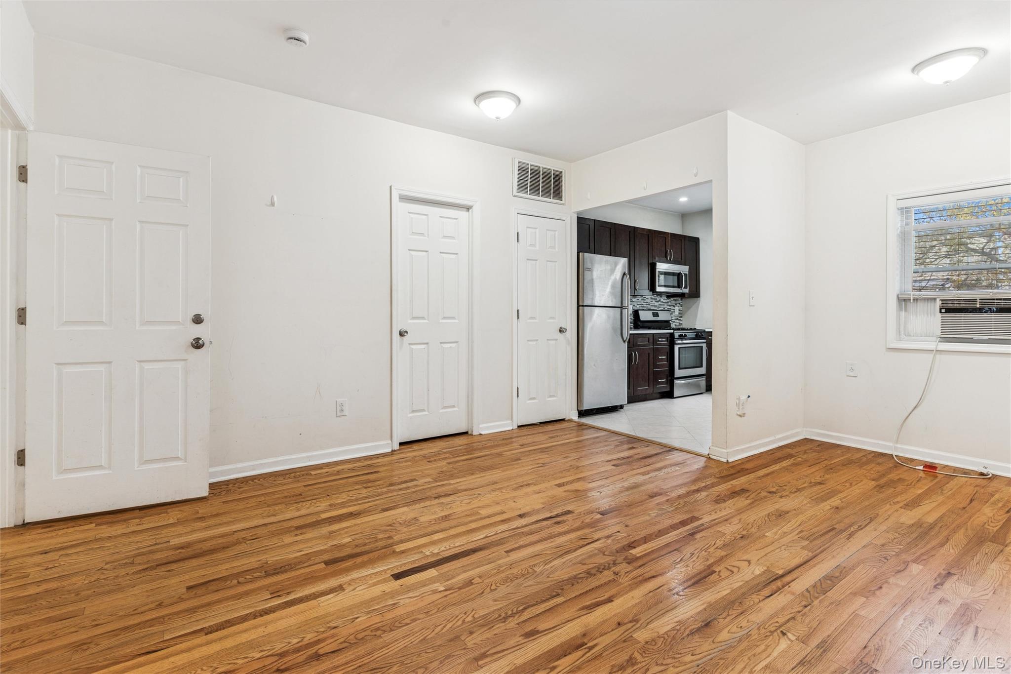 #10 photo, 9125 90th Street, Woodhaven , NY 11421