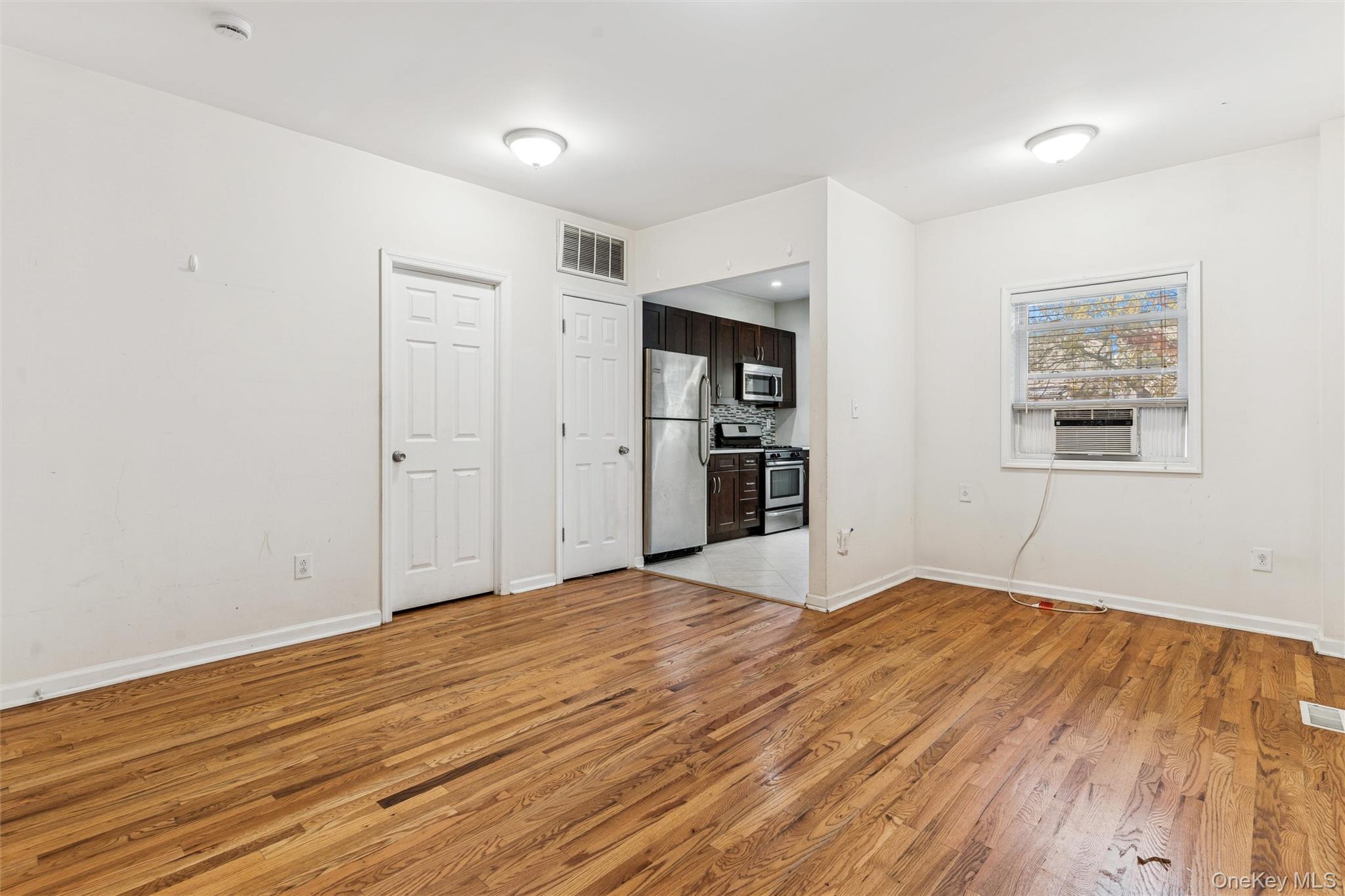 #11 photo, 9125 90th Street, Woodhaven , NY 11421