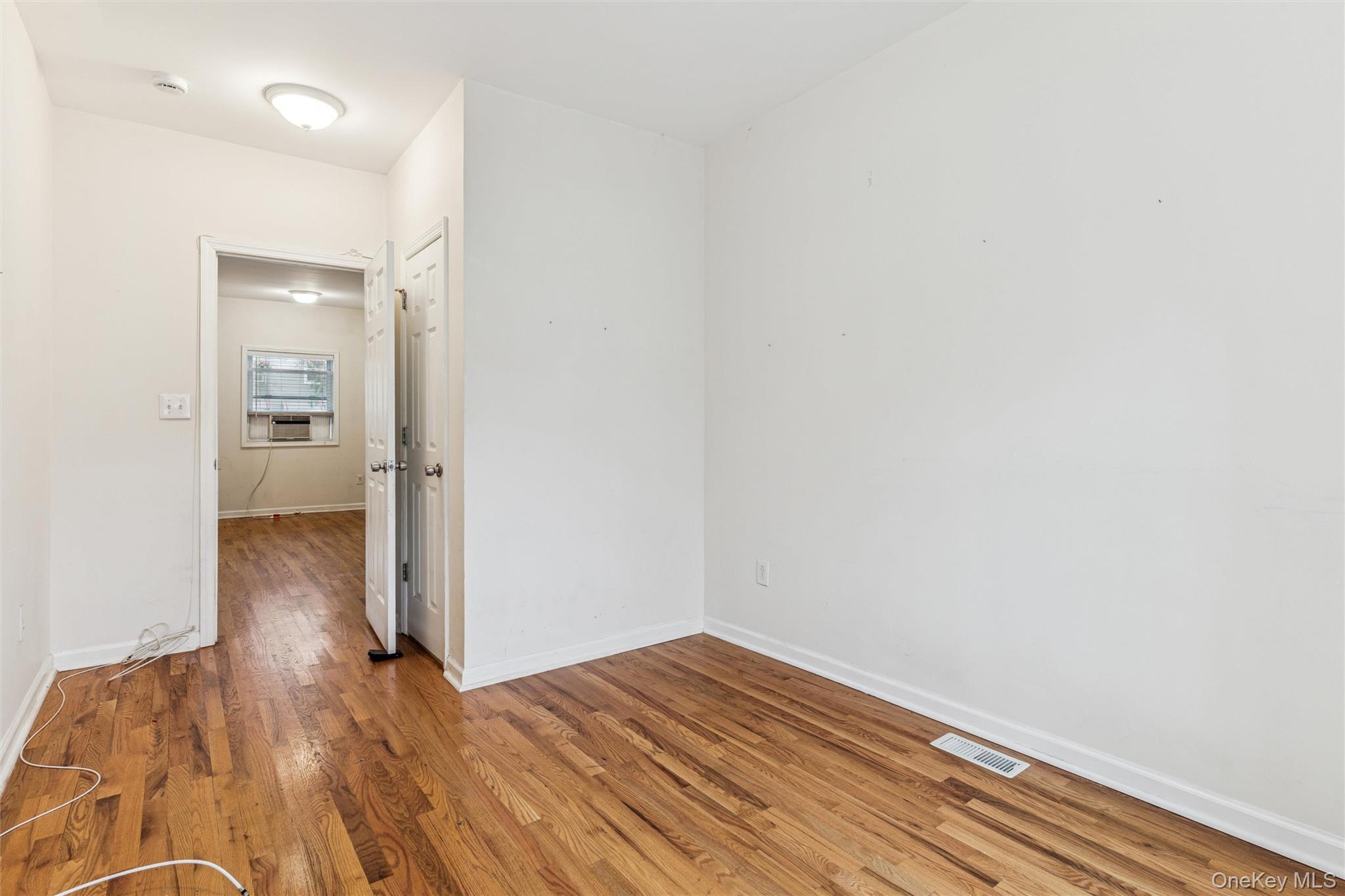 #6 photo, 9125 90th Street, Woodhaven , NY 11421