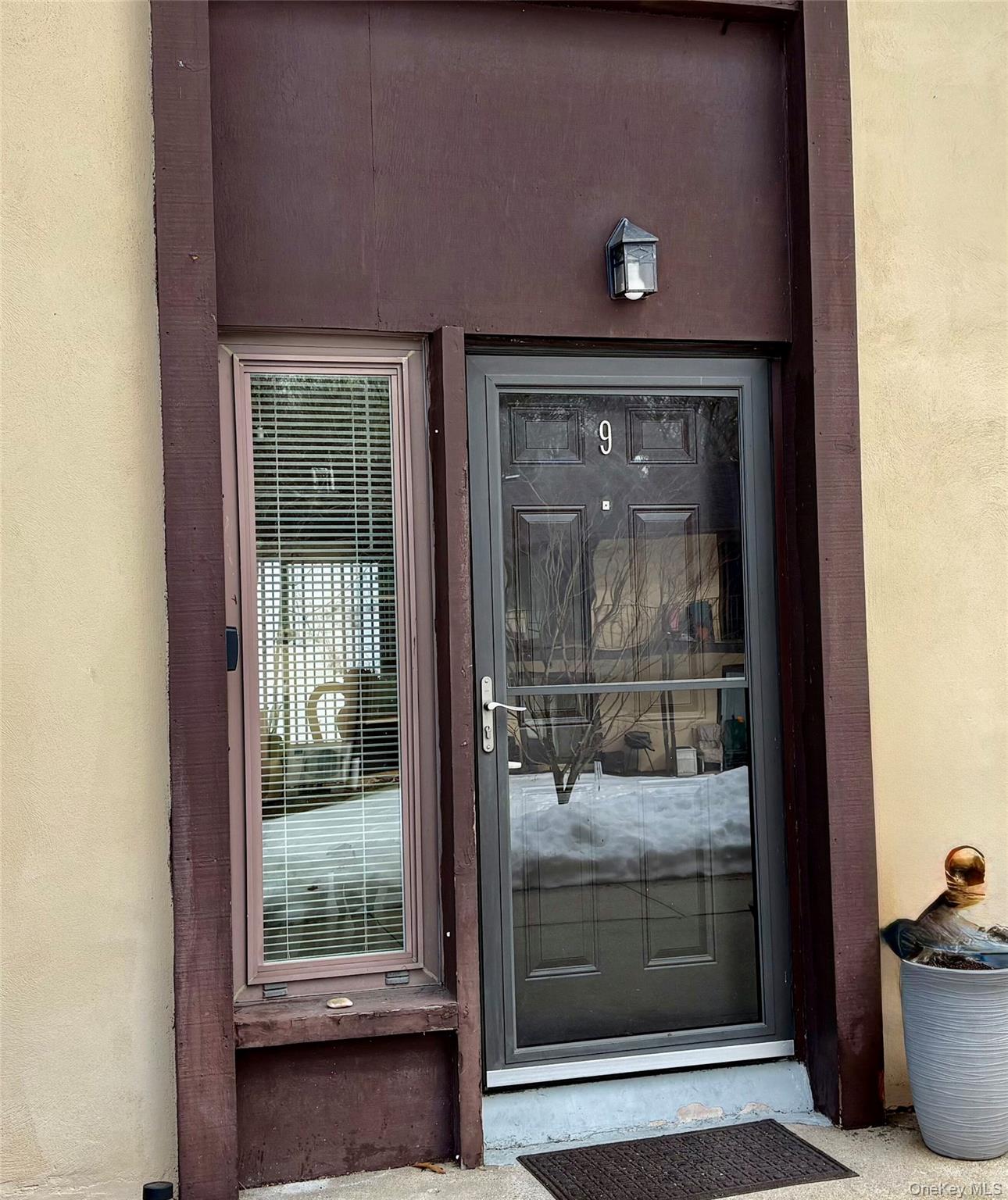 #1 photo, 9 Willow Ct, Selden , NY 11784