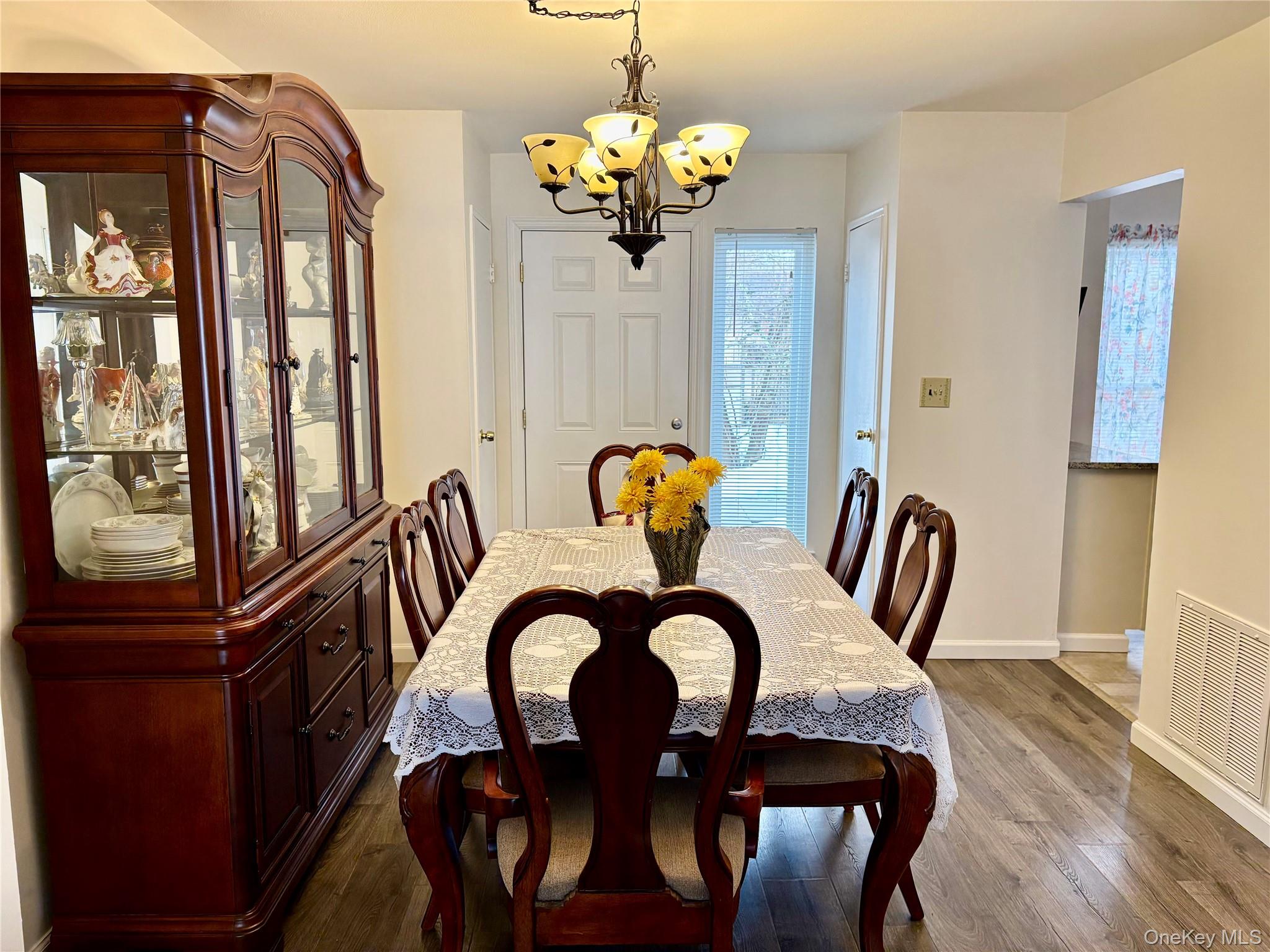 #11 photo, 9 Willow Ct, Selden , NY 11784