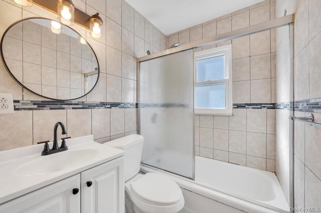 #19 photo, 627 10th Avenue, 롱 아일랜드 New Hyde Park , NY 11040