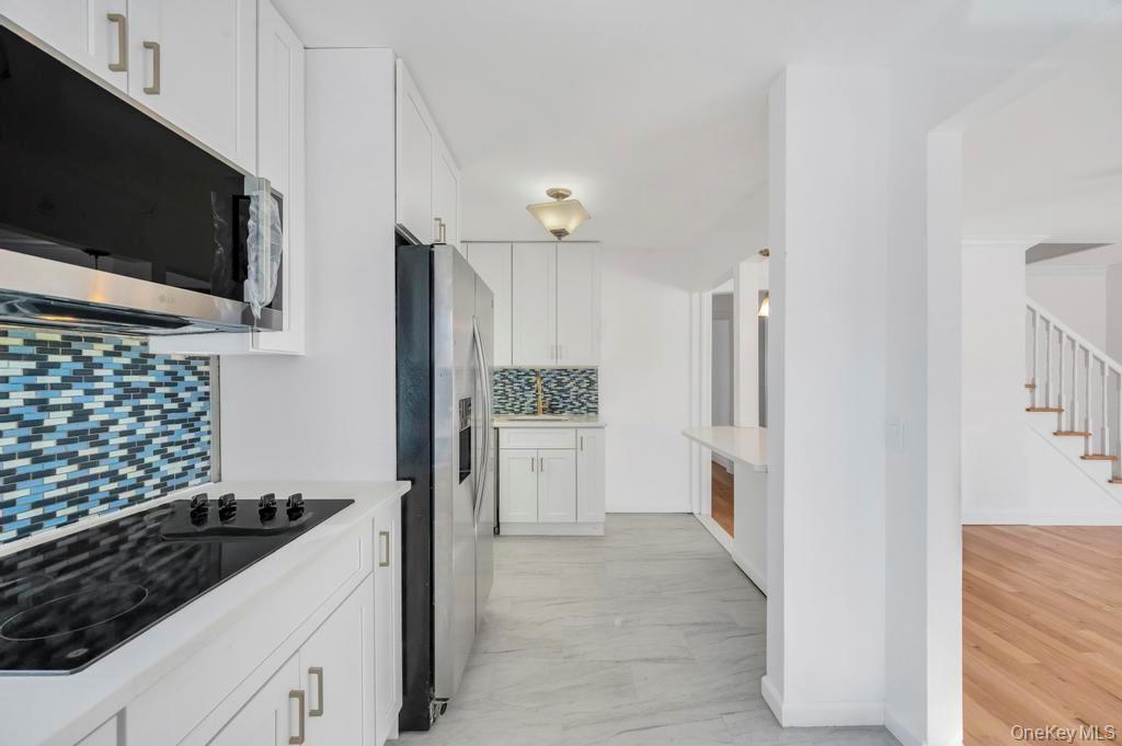 #4 photo, 627 10th Avenue, 롱 아일랜드 New Hyde Park , NY 11040