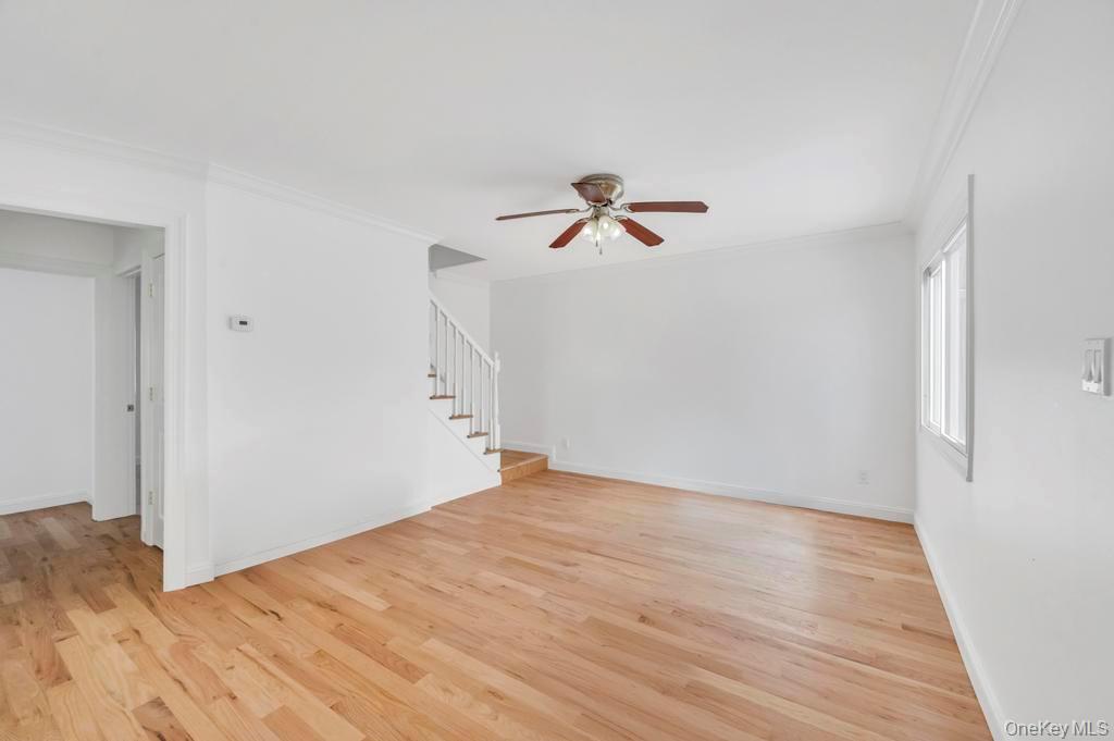 #7 photo, 627 10th Avenue, 롱 아일랜드 New Hyde Park , NY 11040