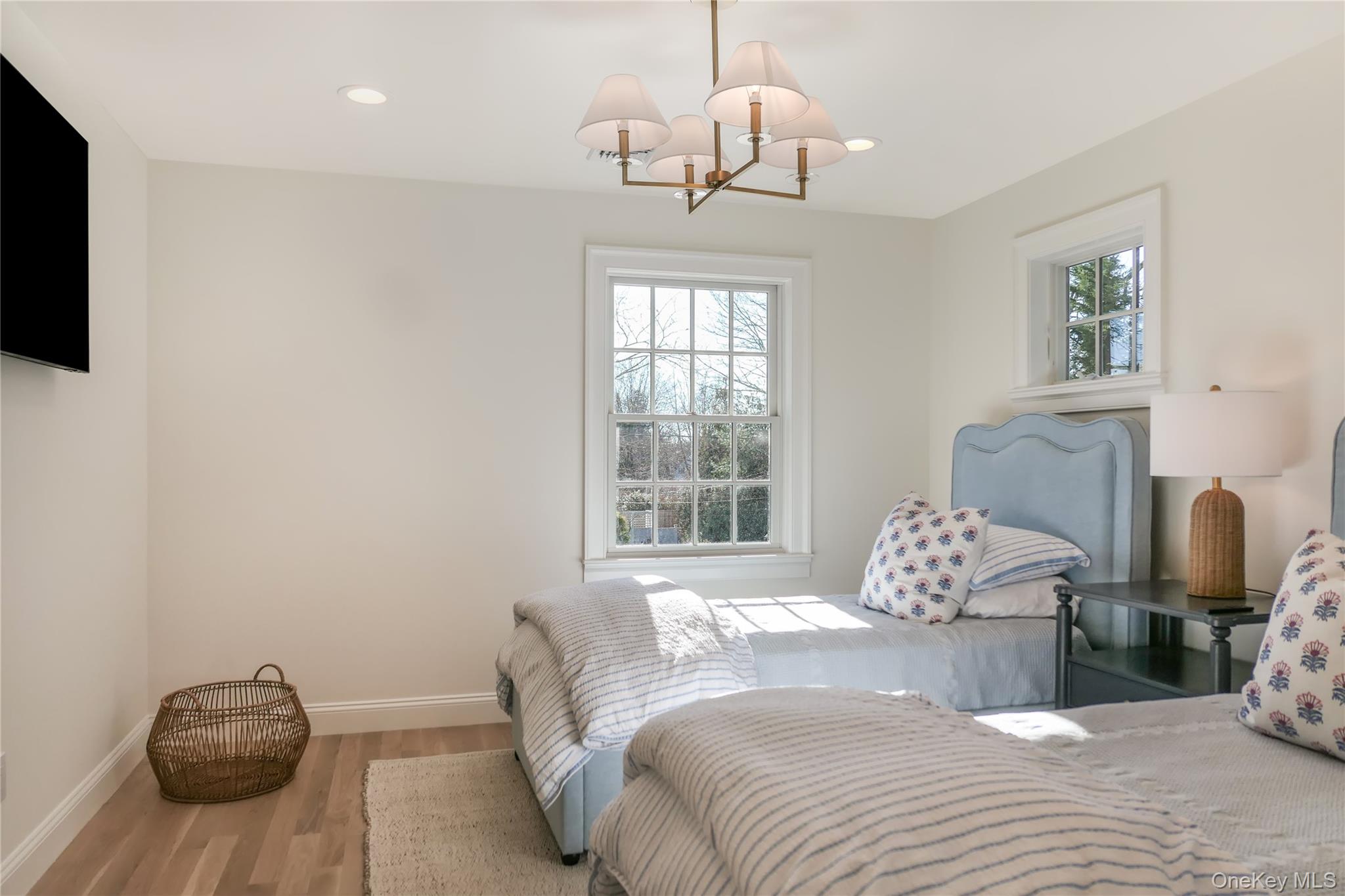 #17 photo, 11 1st Street, 롱 아일랜드 Bellport Village , NY 11713