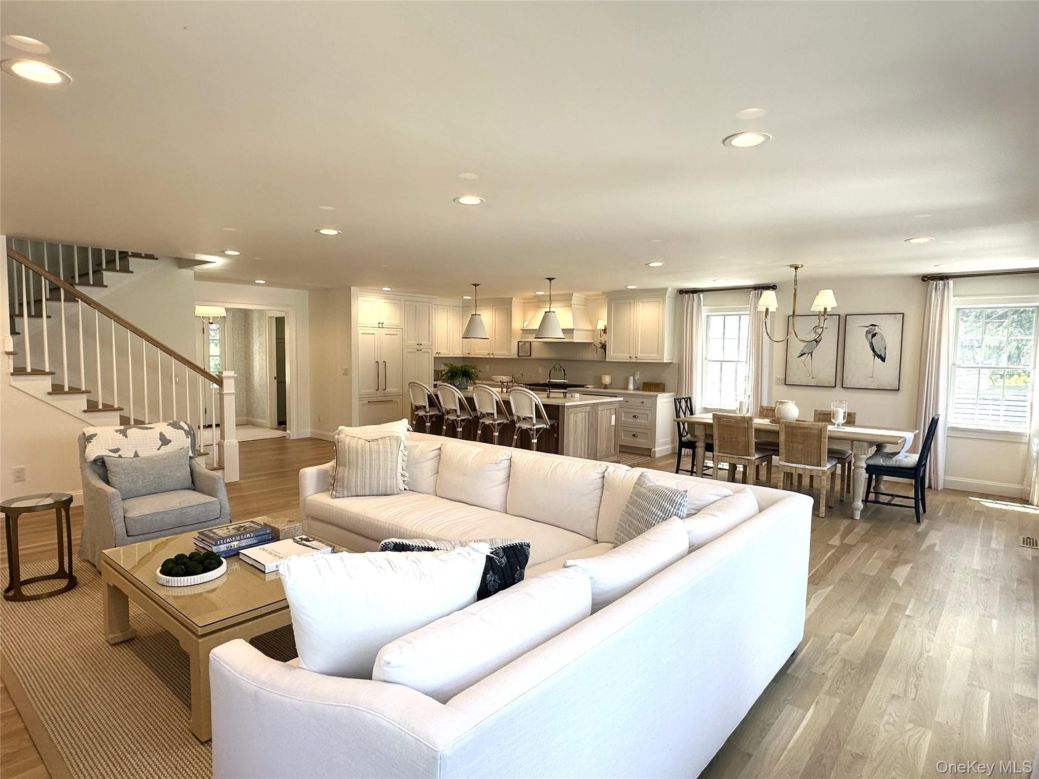 #4 photo, 11 1st Street, 롱 아일랜드 Bellport Village , NY 11713