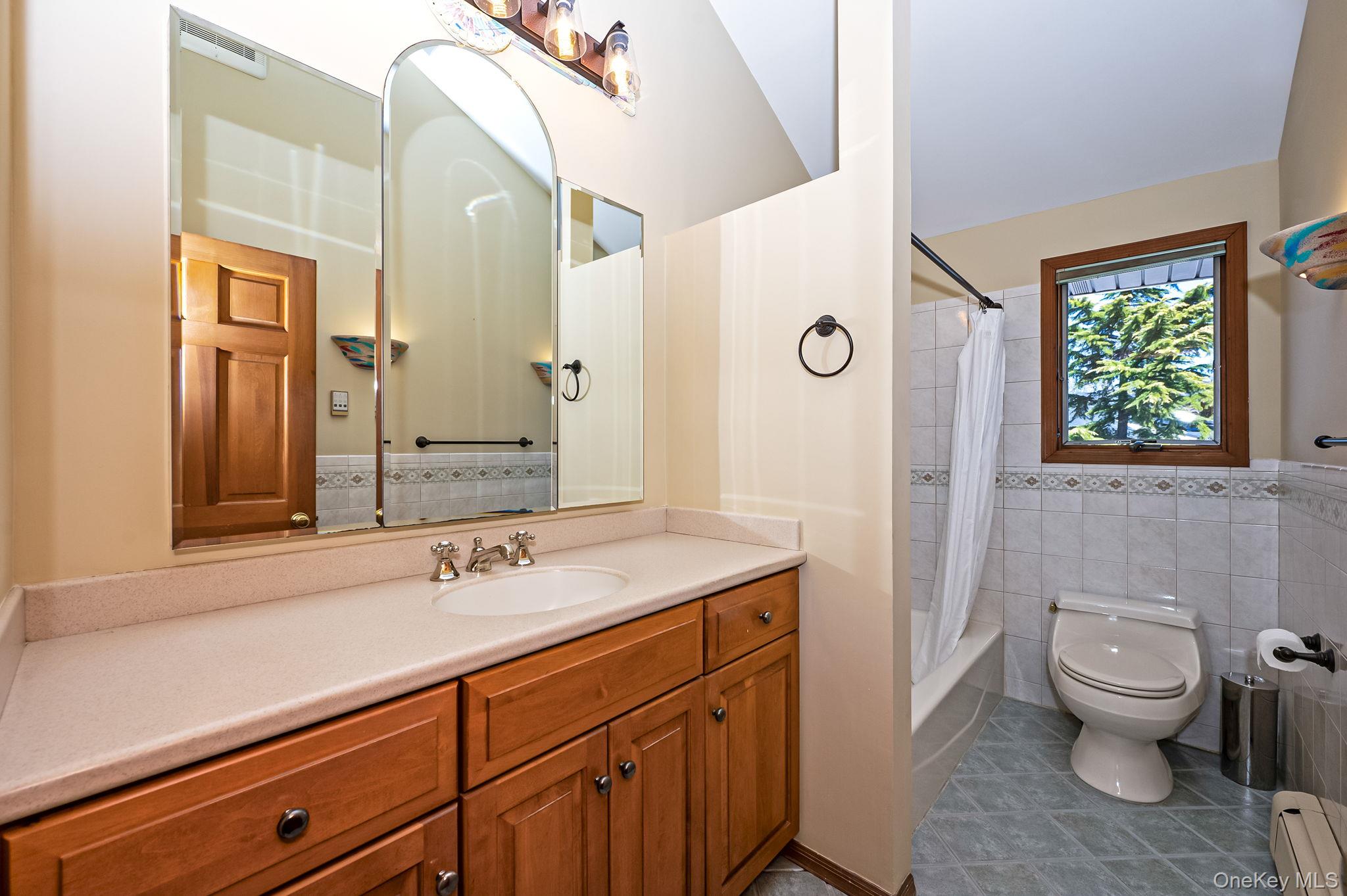 #14 photo, 58 Lourae Drive, Massapequa Park , NY 11762