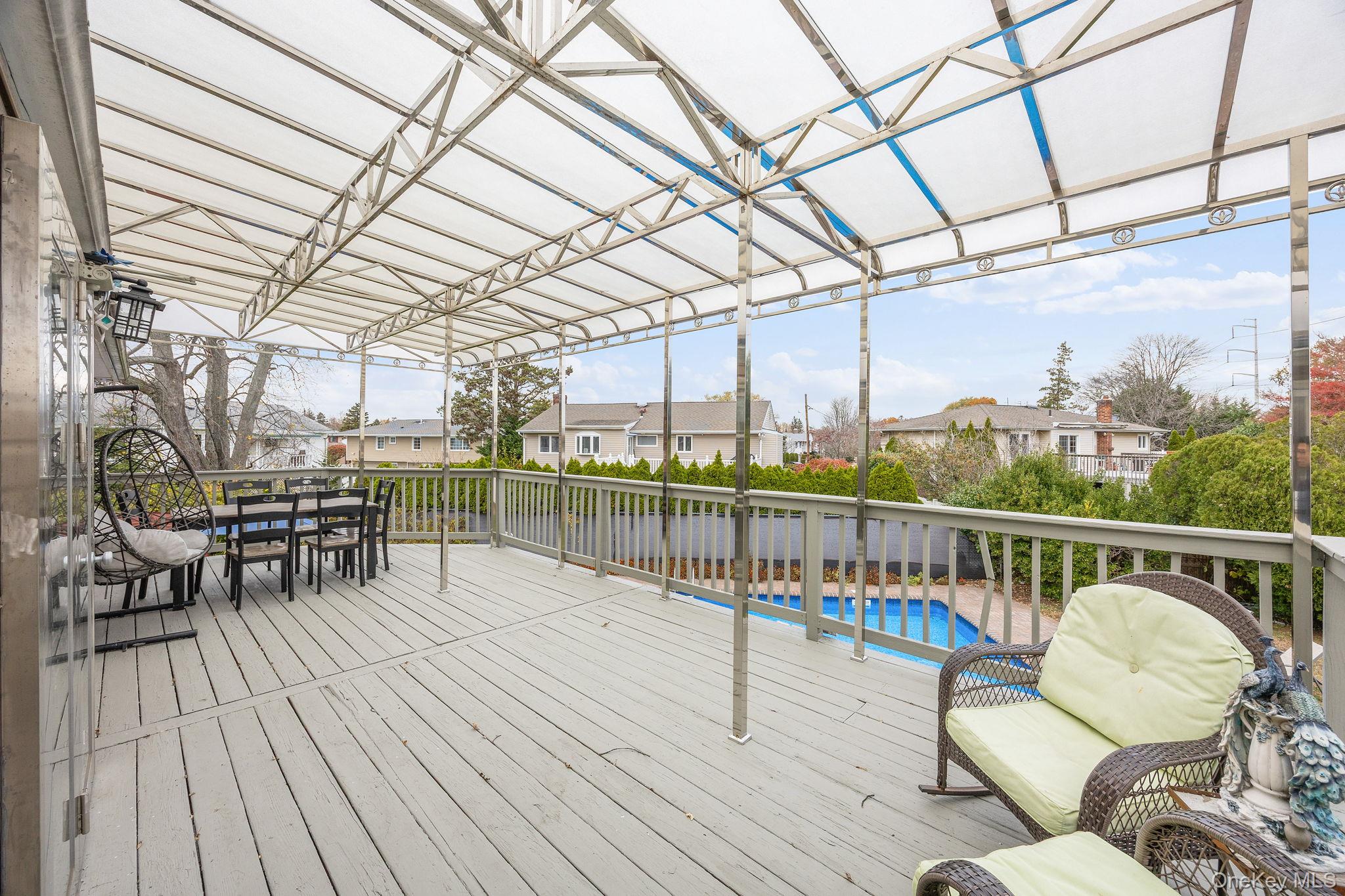 #13 photo, 14 Hilton Court, Hicksville , NY 11801