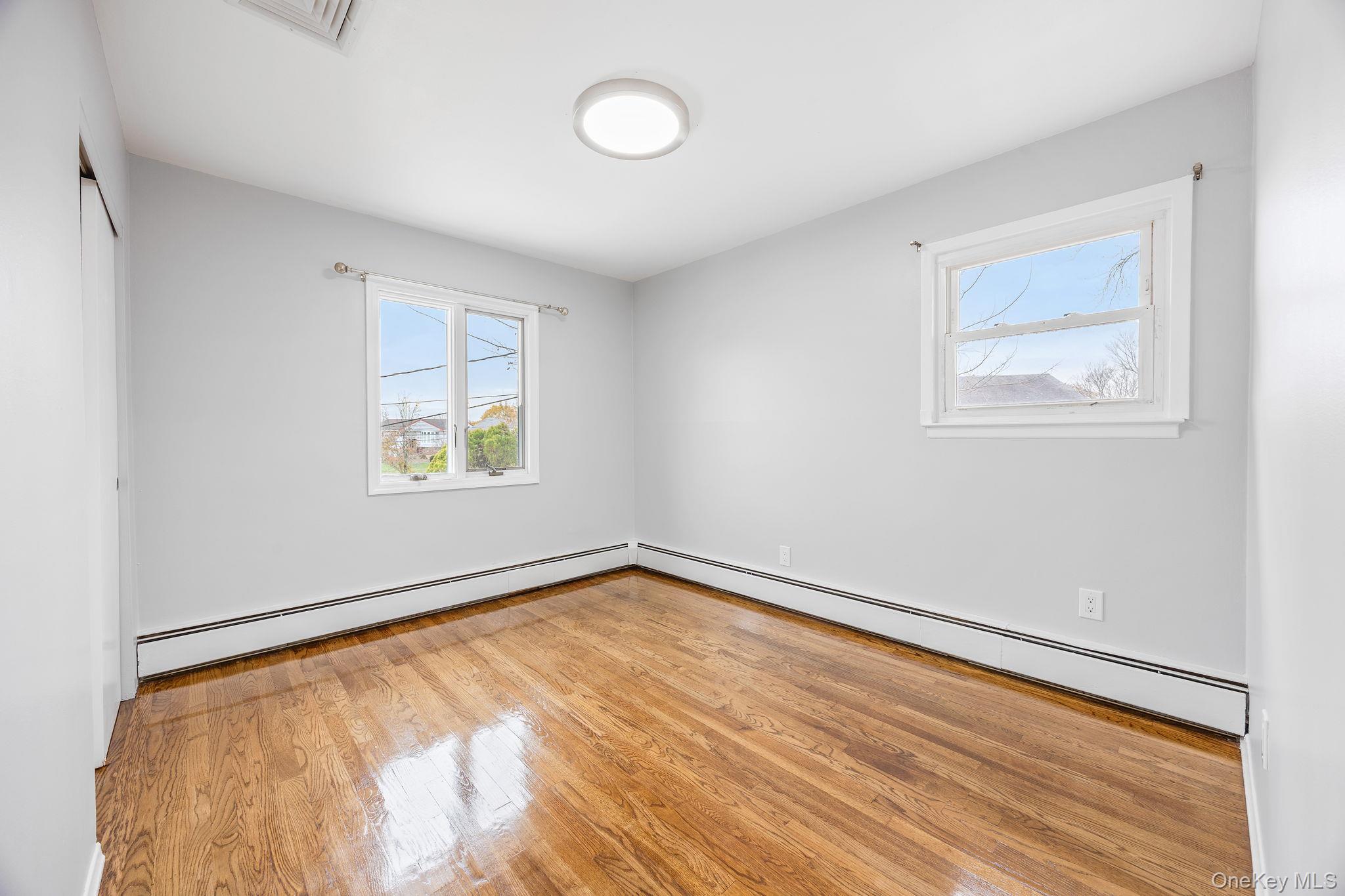 #9 photo, 14 Hilton Court, Hicksville , NY 11801