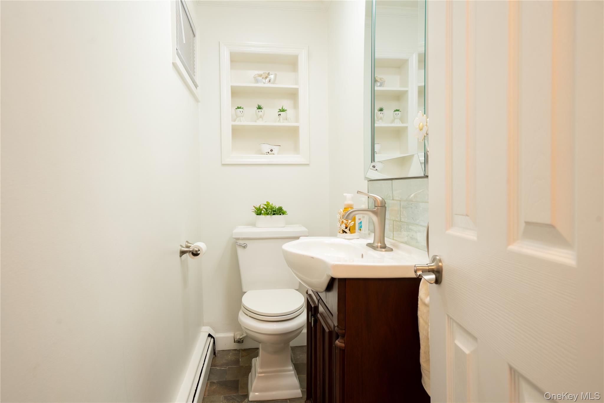 #10 photo, 1925 Radcliff Avenue, Bronx , NY 10462