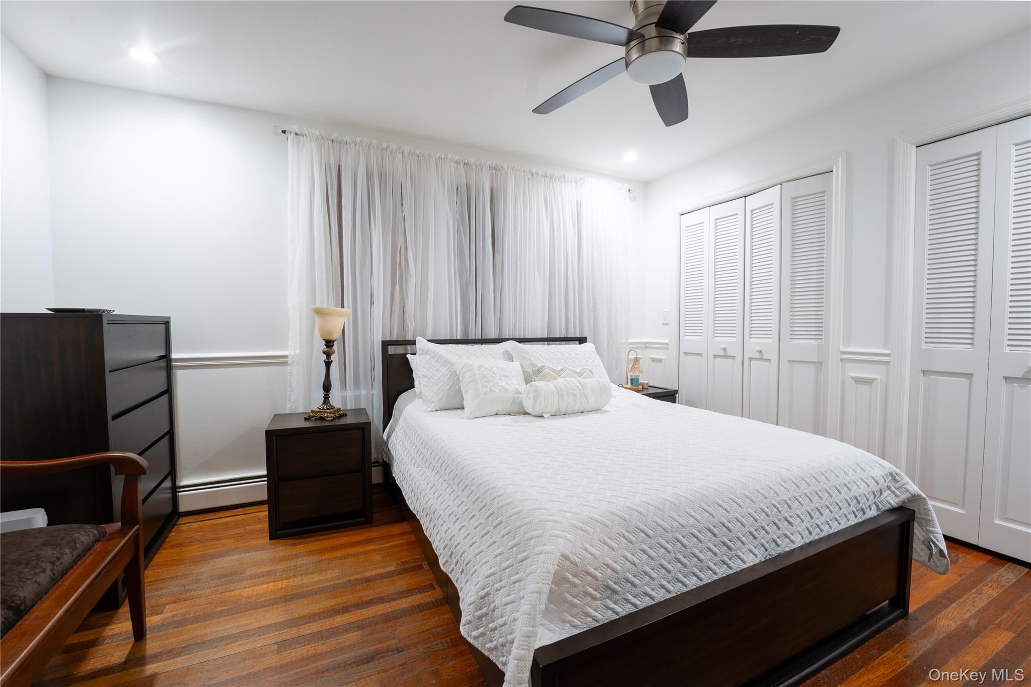 #12 photo, 1925 Radcliff Avenue, Bronx , NY 10462