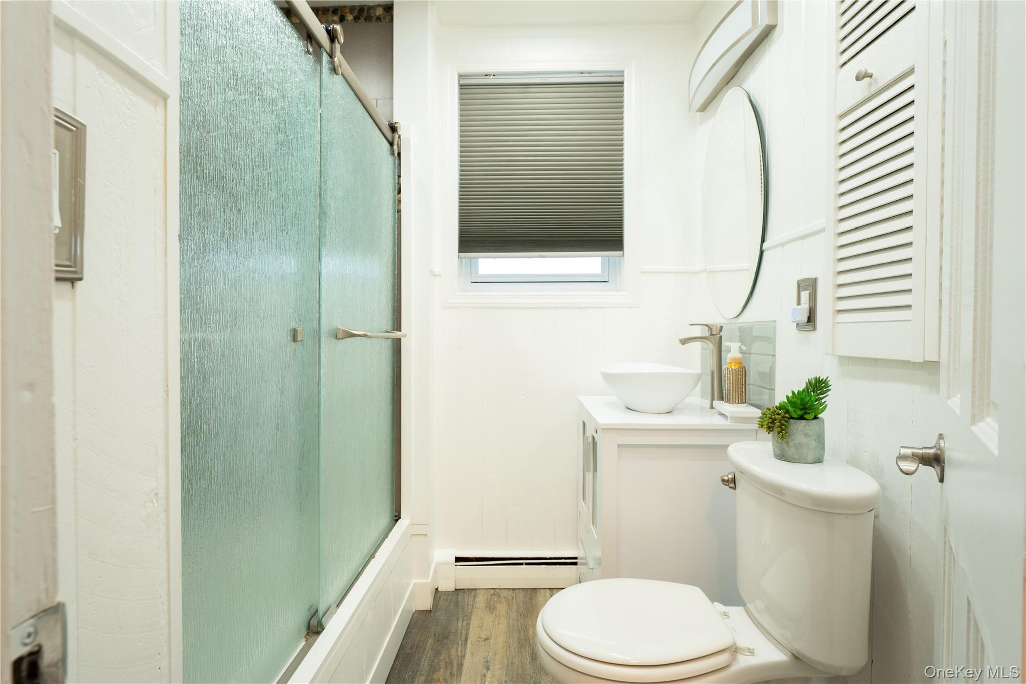 #15 photo, 1925 Radcliff Avenue, Bronx , NY 10462