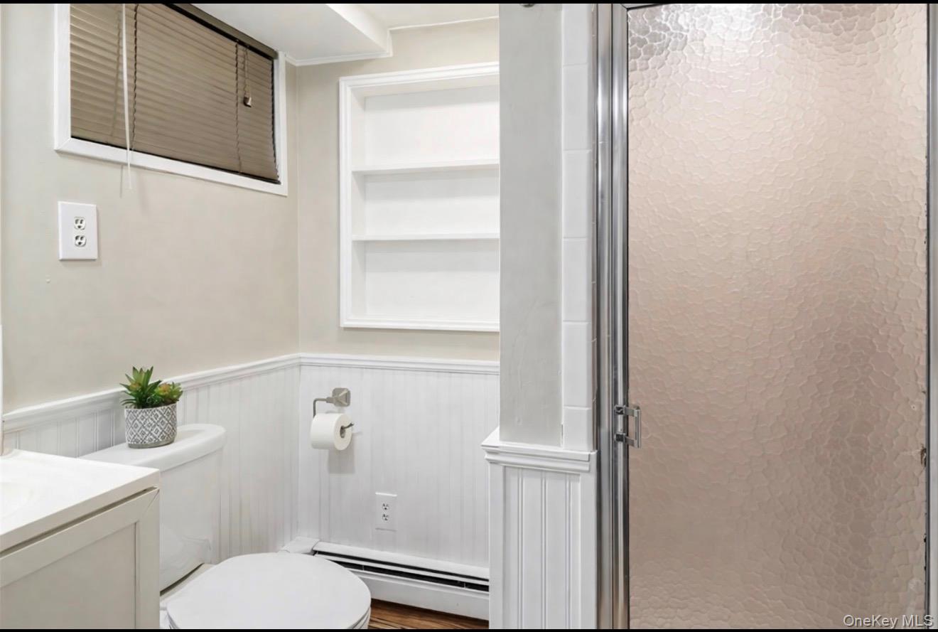 #18 photo, 1925 Radcliff Avenue, Bronx , NY 10462