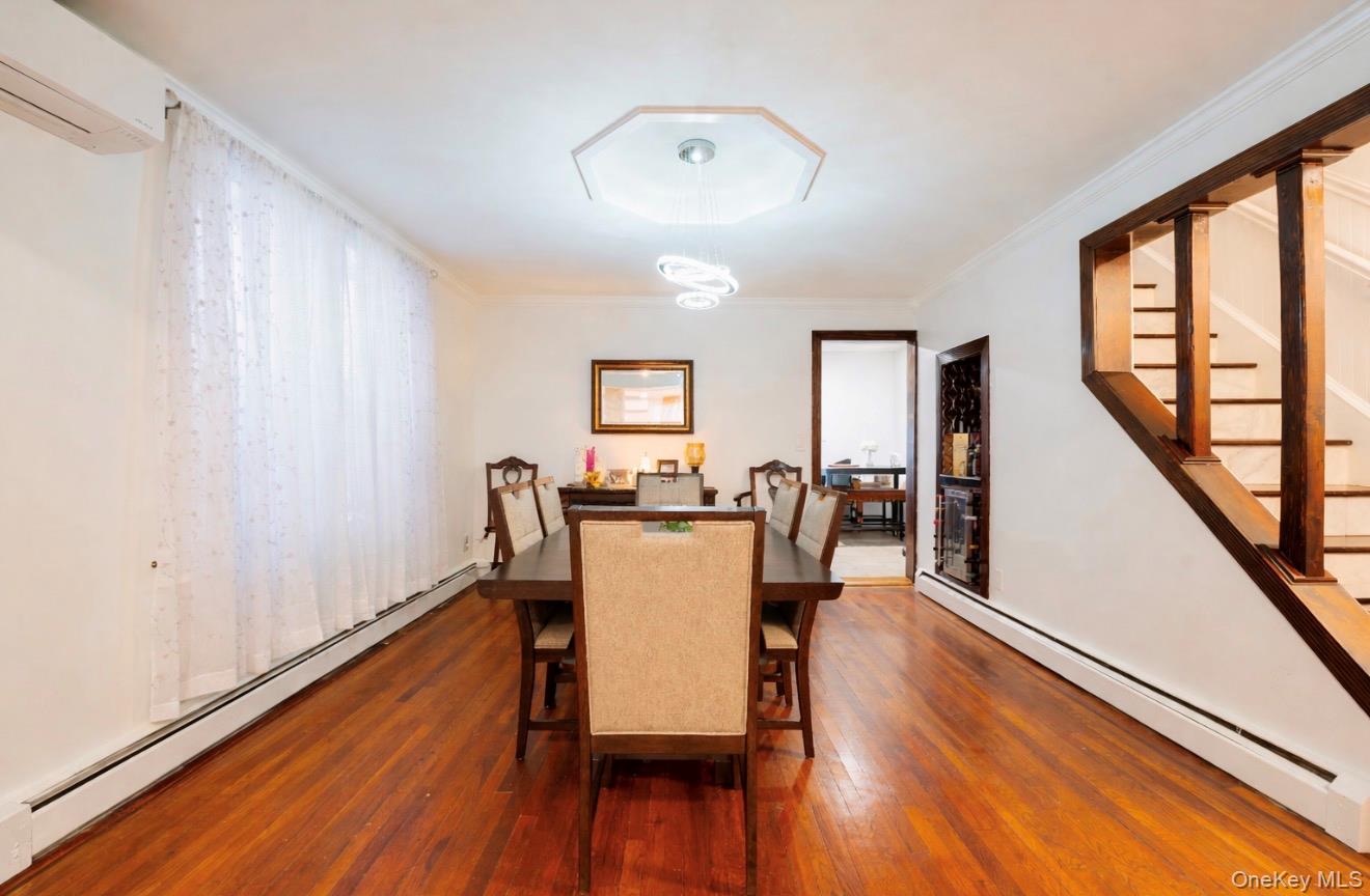 #5 photo, 1925 Radcliff Avenue, Bronx , NY 10462