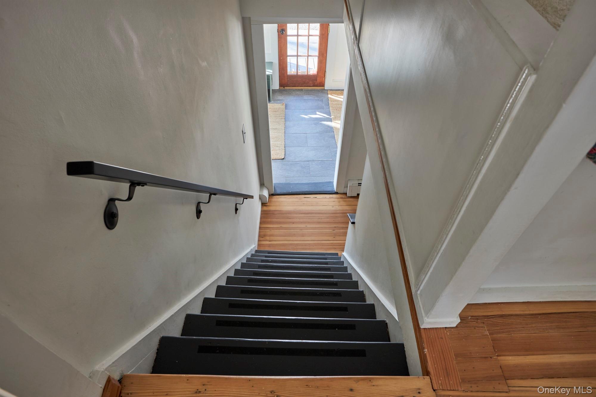 #19 photo, 41 Grinnell Street, Rhinecliff , NY 12574