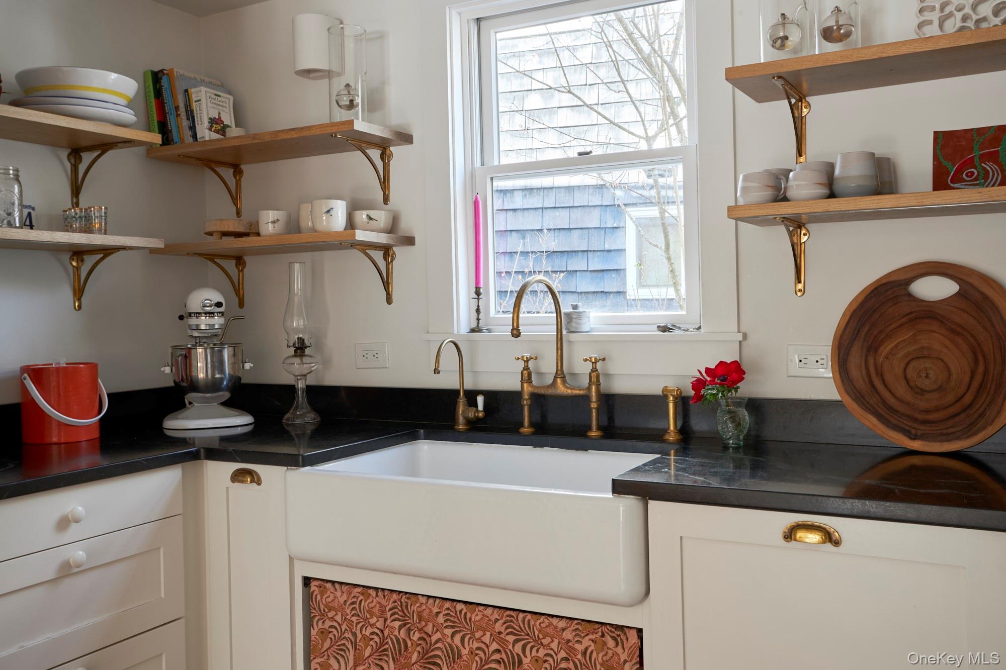 #9 photo, 41 Grinnell Street, Rhinecliff , NY 12574