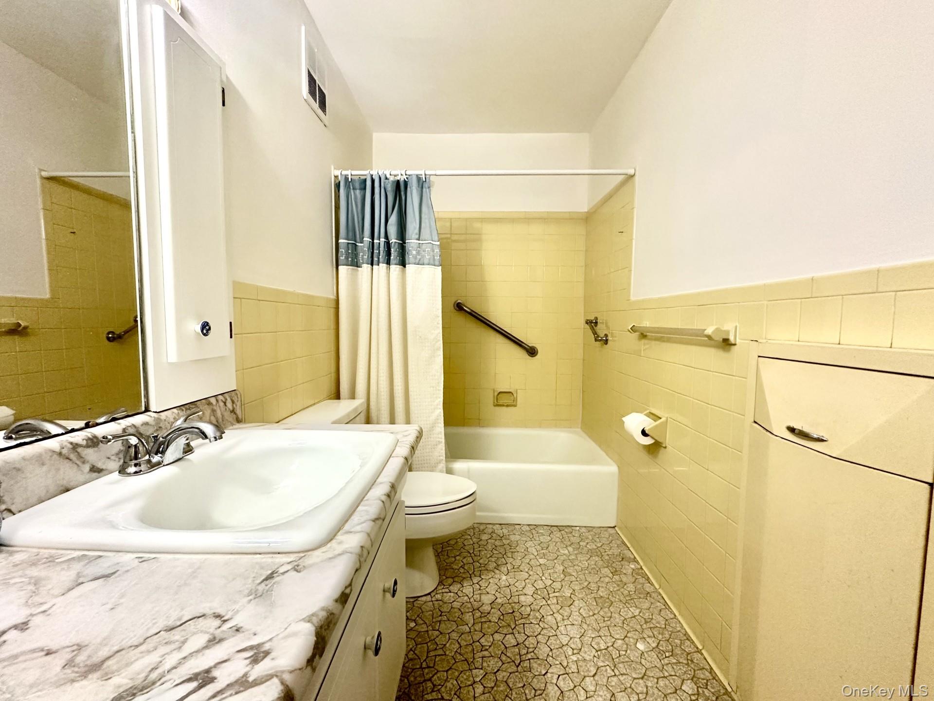 #9 photo, 1840 Crompond Road, Peekskill , NY 10566