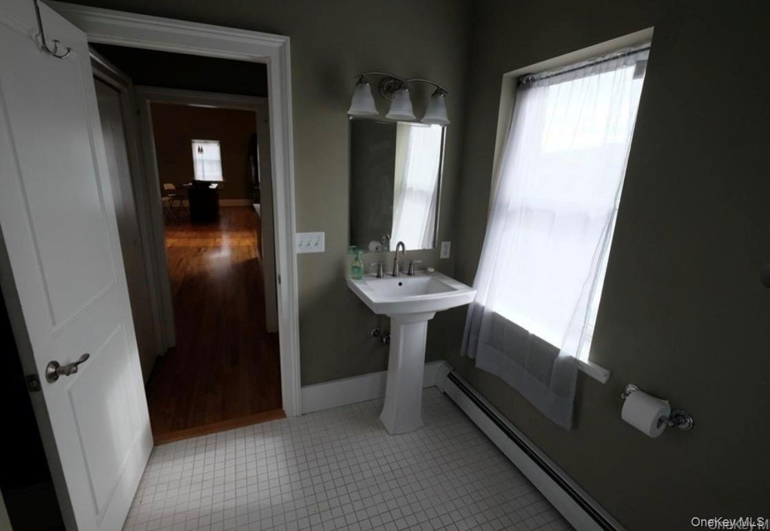 #8 photo, 179 Main Street, Beacon , NY 12508