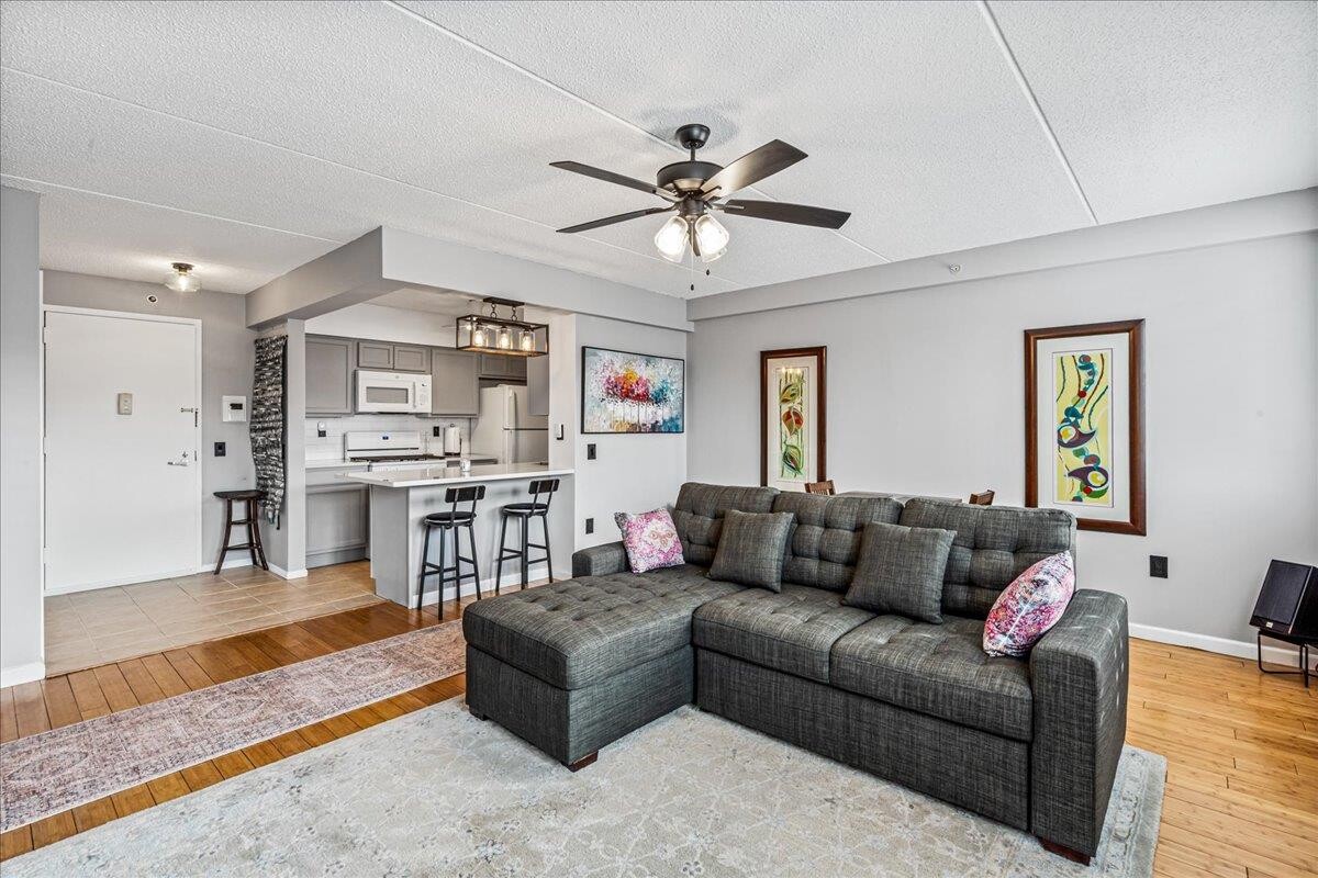 #7 photo, 342 E 119TH Street, मैनहटन East Harlem , NY 10035