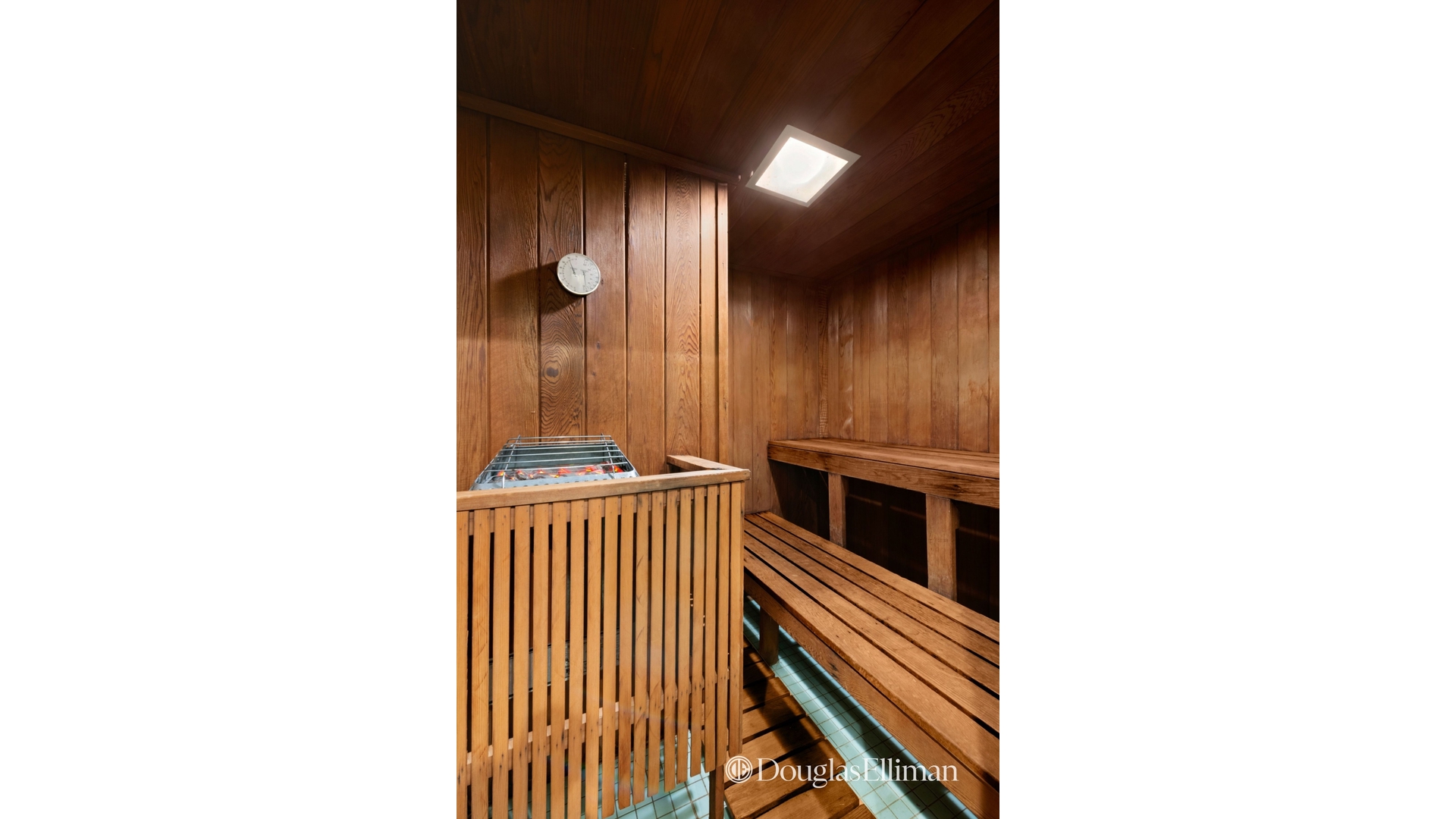 #13 photo, 250 E 40TH Street, Murray Hill , NY 10016