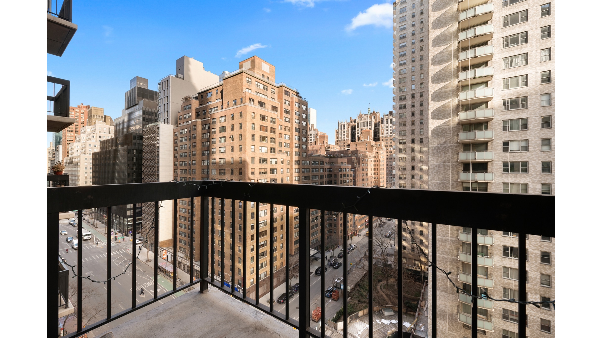 #3 photo, 250 E 40TH Street, Murray Hill , NY 10016