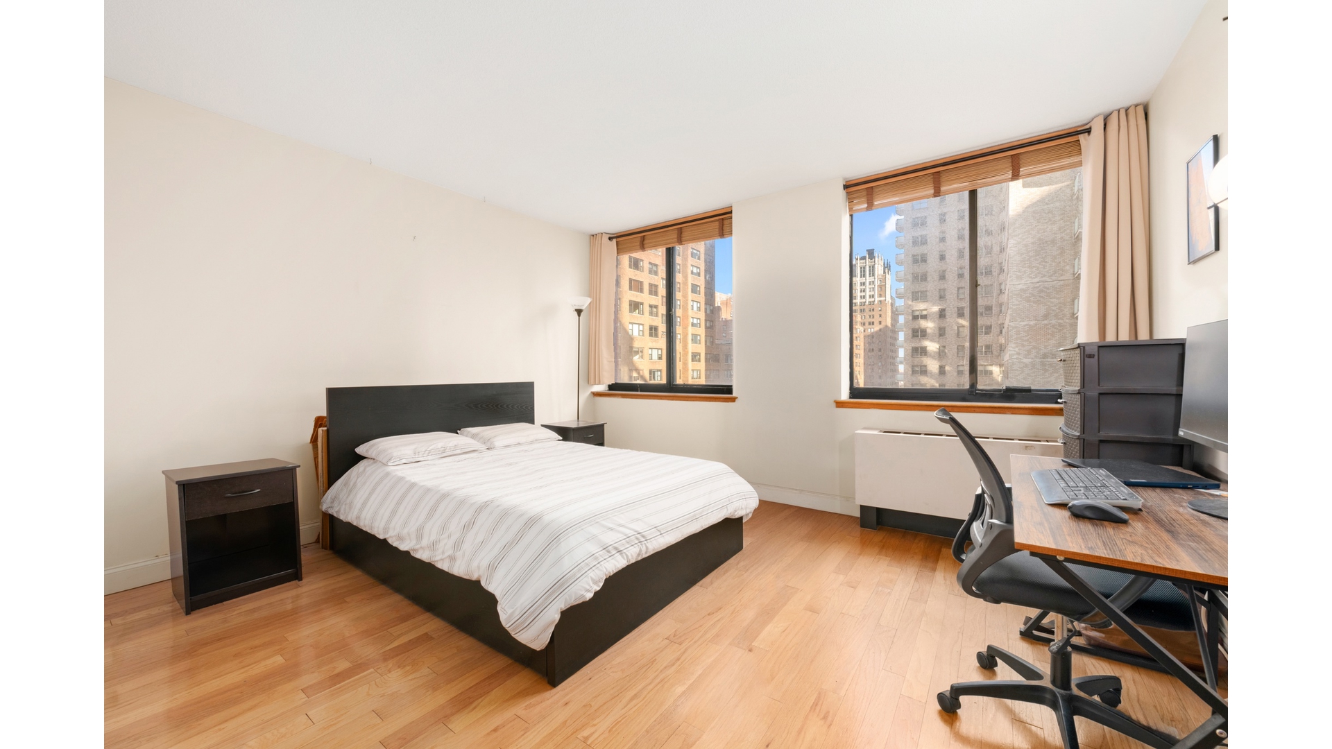 #7 photo, 250 E 40TH Street, Murray Hill , NY 10016