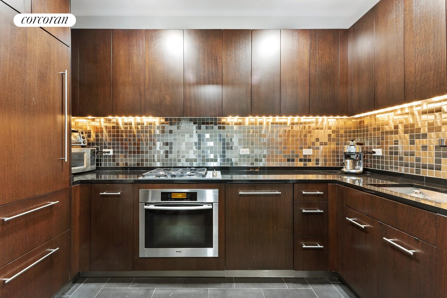 #3 photo, 40 BROAD Street, Financial District , NY 10004