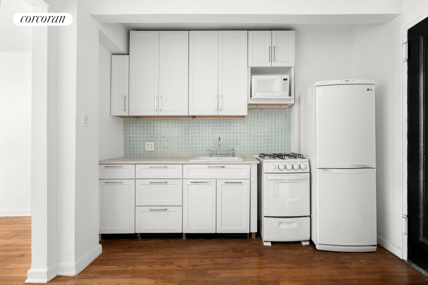 #4 photo, 66-15 WETHEROLE Street, Rego Park , NY 11374