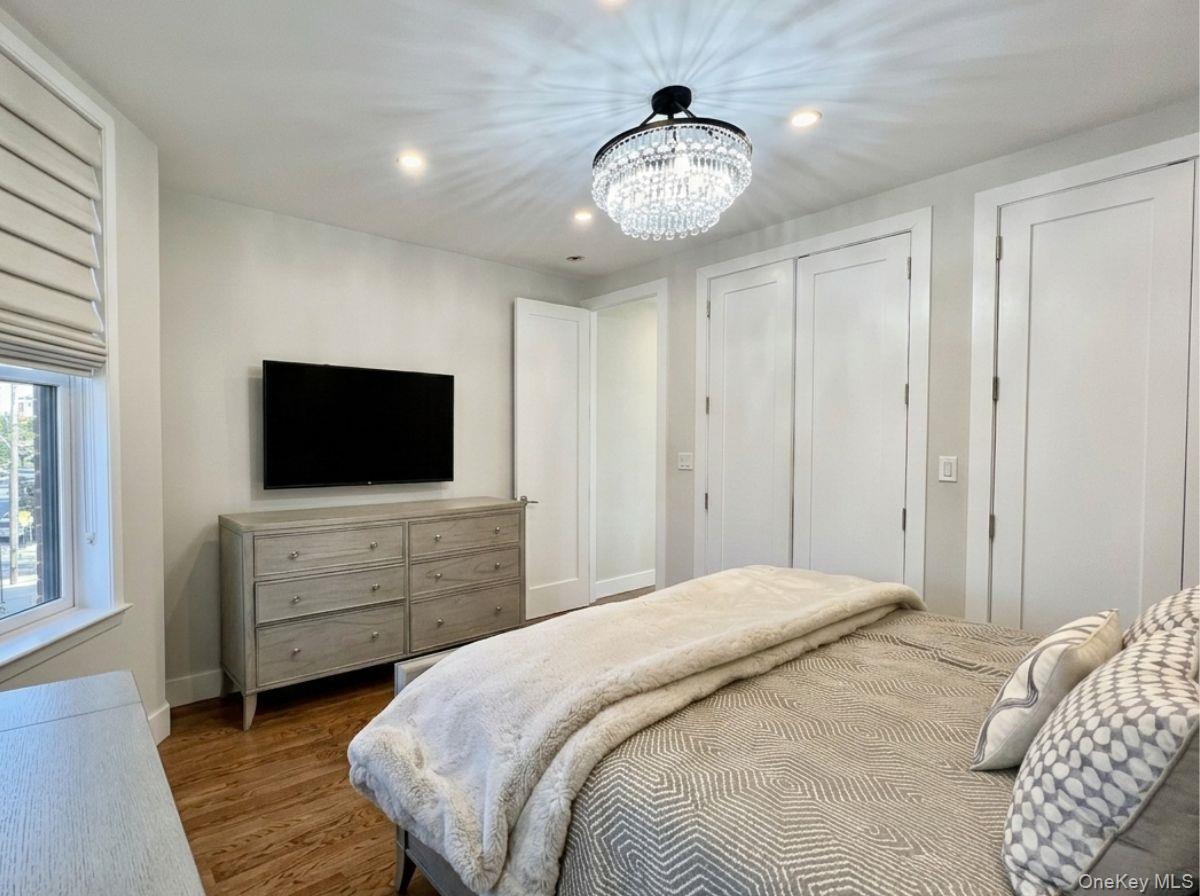 #11 photo, 20-71 41st Street, Astoria , NY 11105