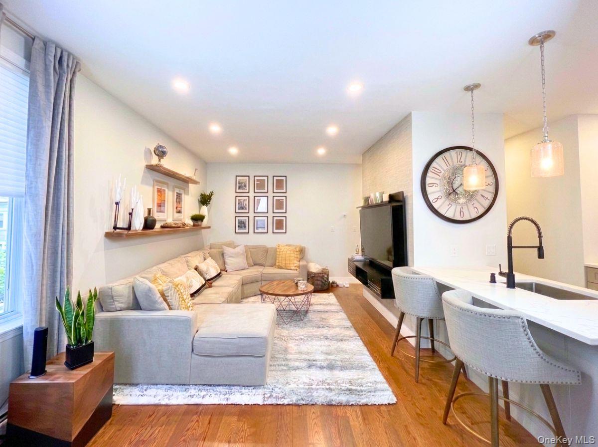 #9 photo, 20-71 41st Street, Astoria , NY 11105