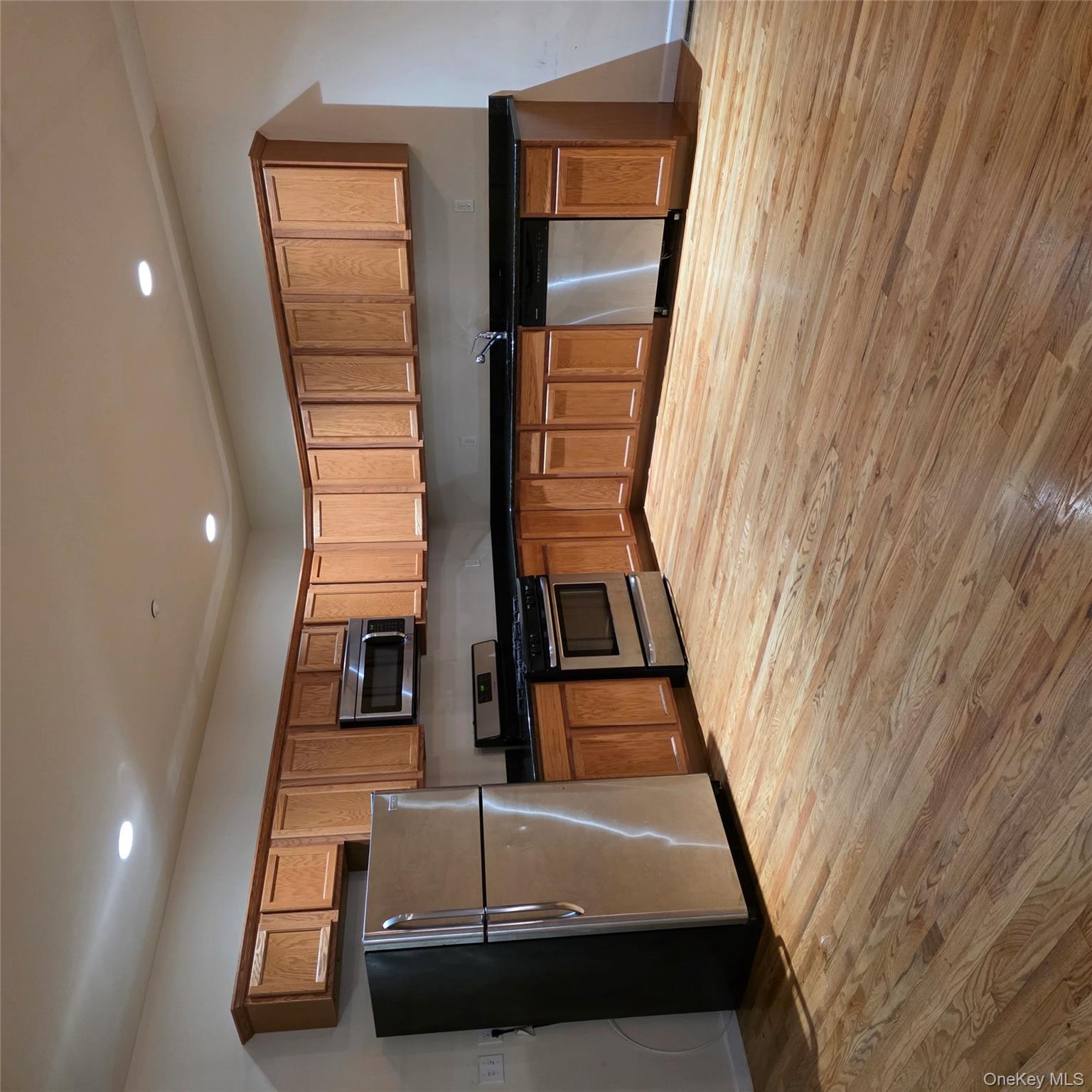 #1 photo, 3025 Sunrise Hwy, Islip Terrace , NY 11752