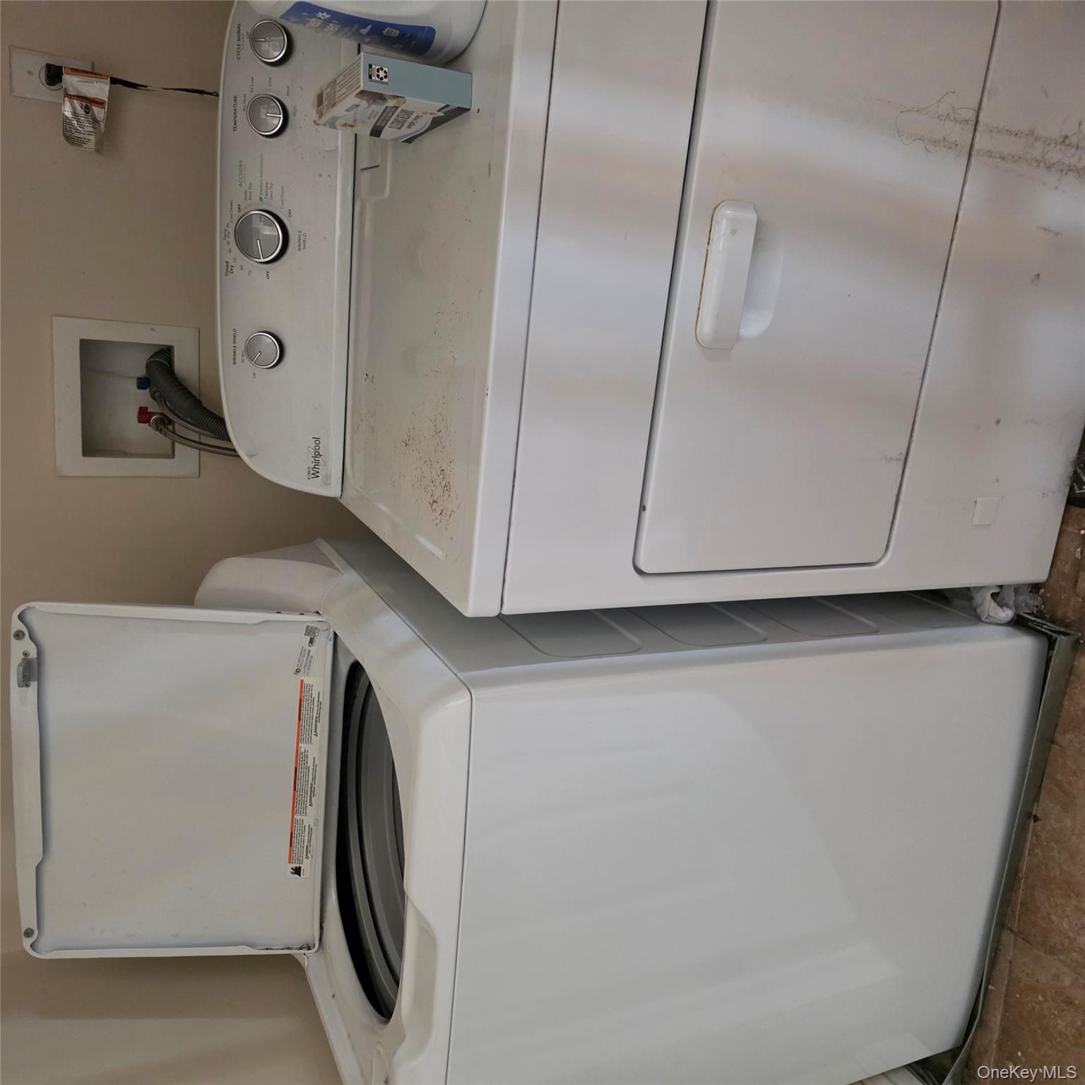 #8 photo, 3025 Sunrise Hwy, Islip Terrace , NY 11752