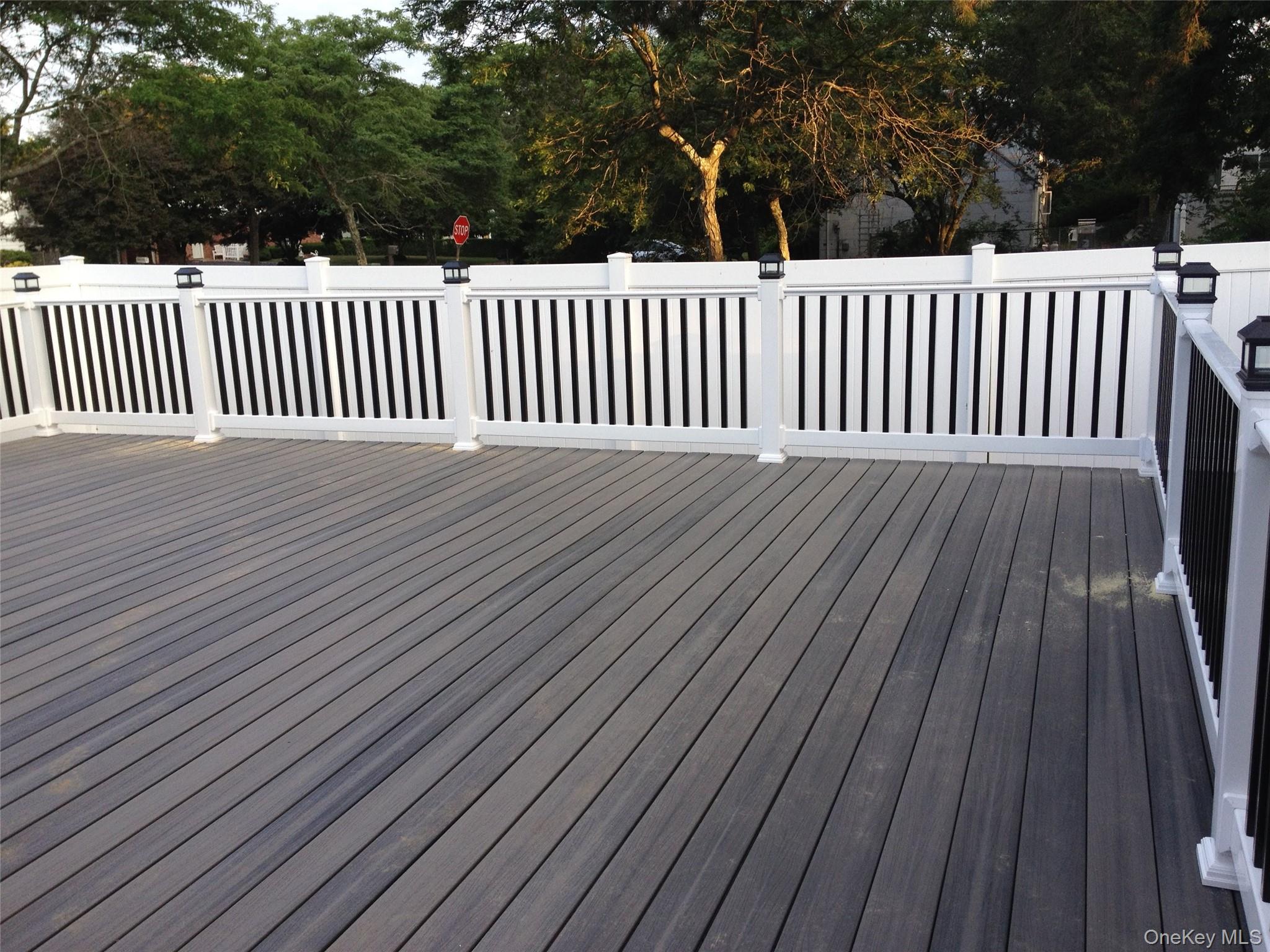 #12 photo, 69 Meyer Lane, 东长岛 Medford , NY 11763