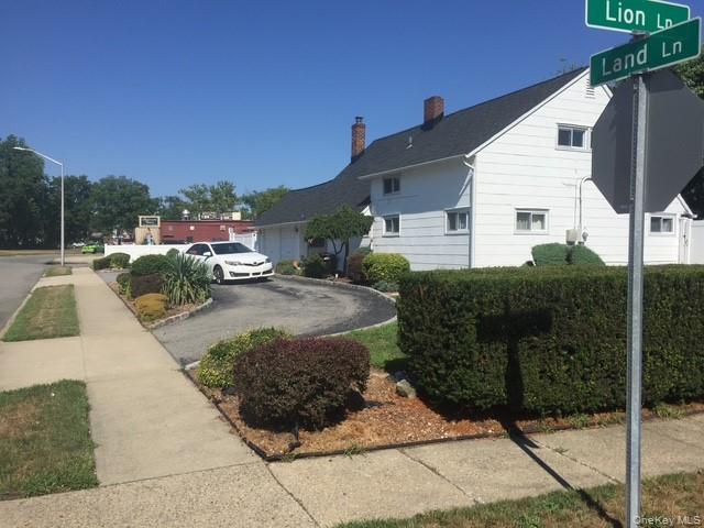 #3 photo, 176 Land Lane, Westbury , NY 11590