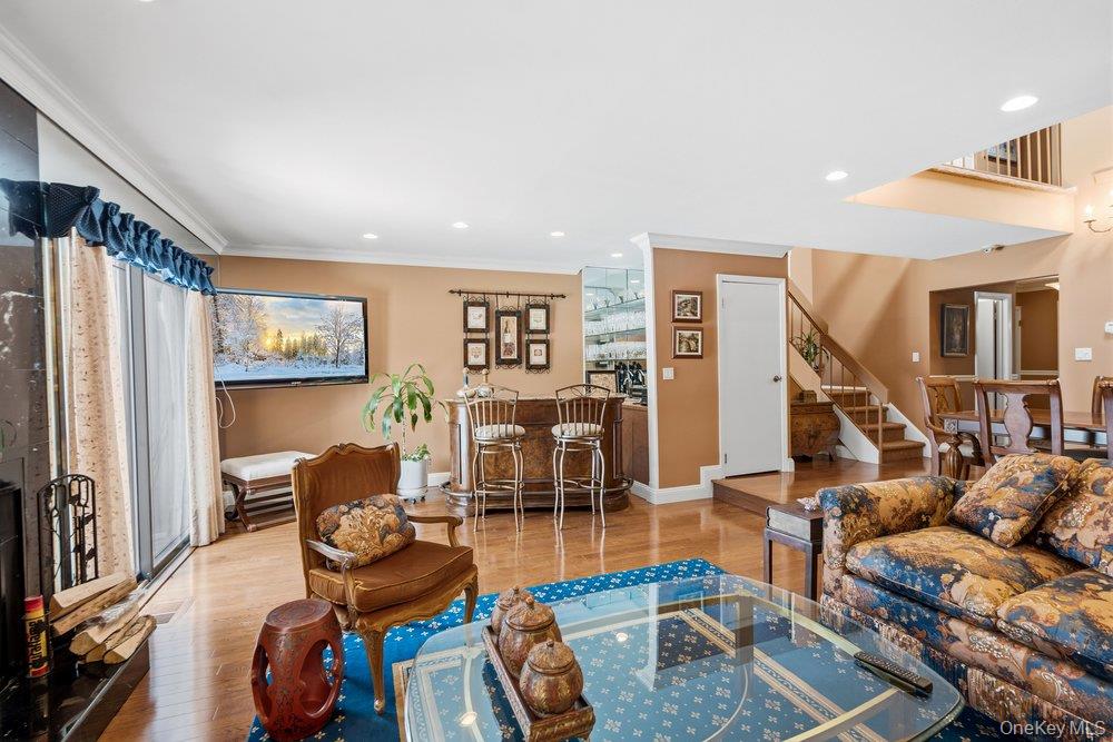 #11 photo, 44 Country Club Drive, 롱 아일랜드 Jericho , NY 11753