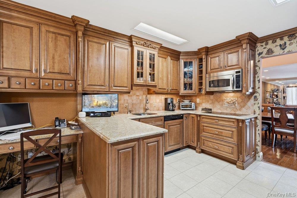 #16 photo, 44 Country Club Drive, 롱 아일랜드 Jericho , NY 11753