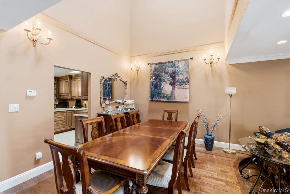 #8 photo, 44 Country Club Drive, 롱 아일랜드 Jericho , NY 11753