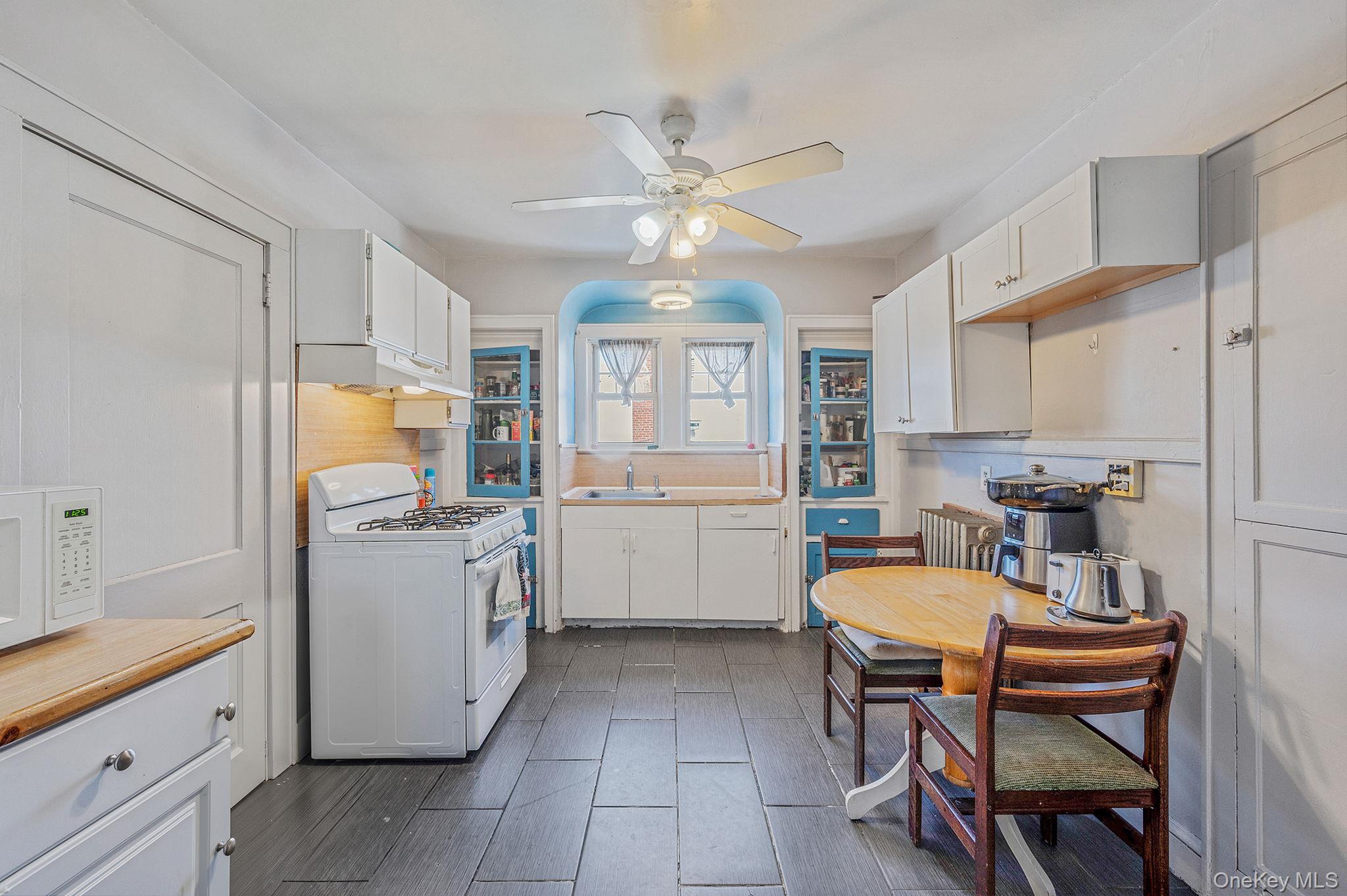 #19 photo, 22 Fairview Boulevard, 롱 아일랜드 Hempstead , NY 11550