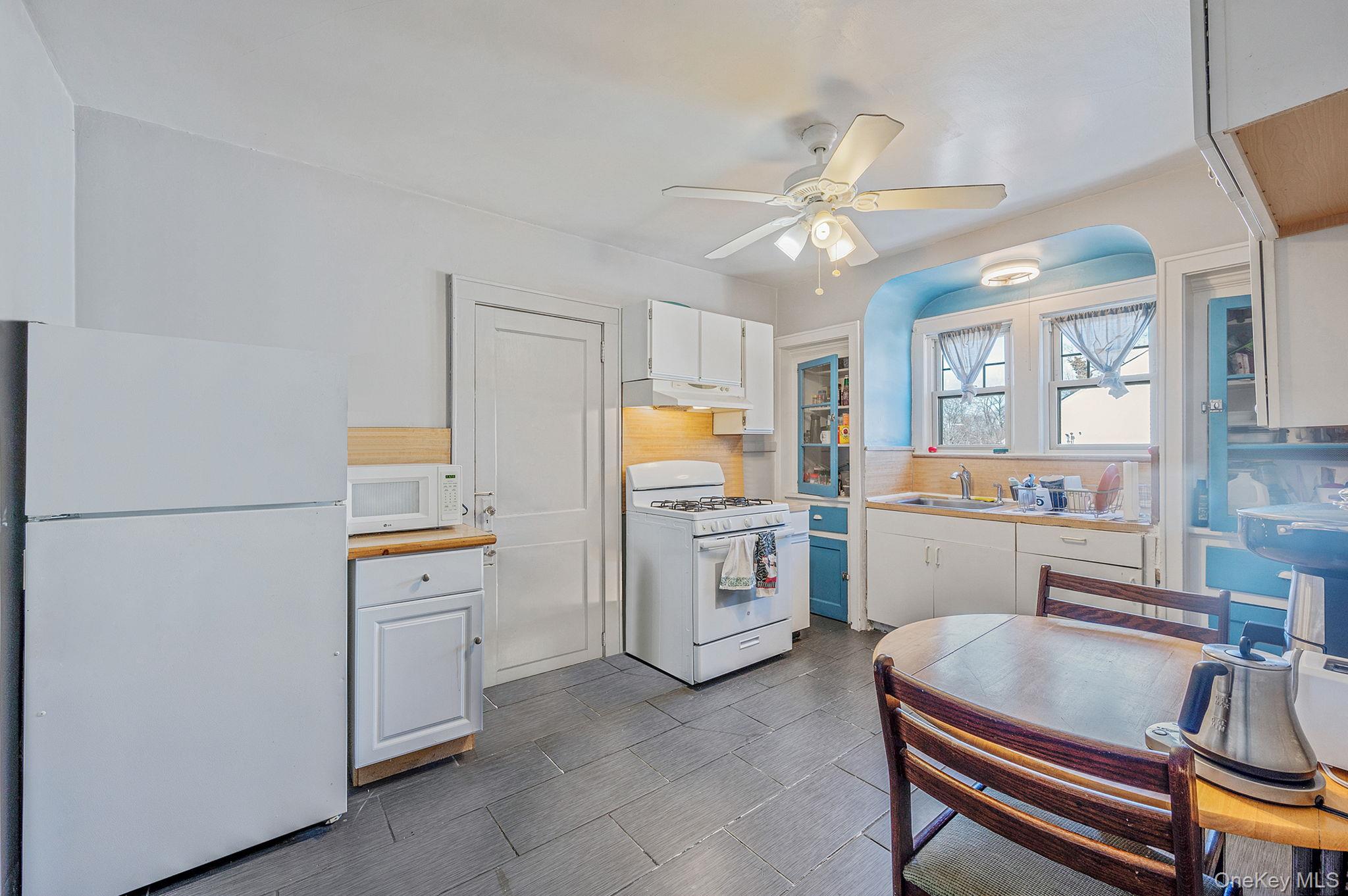 #20 photo, 22 Fairview Boulevard, 롱 아일랜드 Hempstead , NY 11550